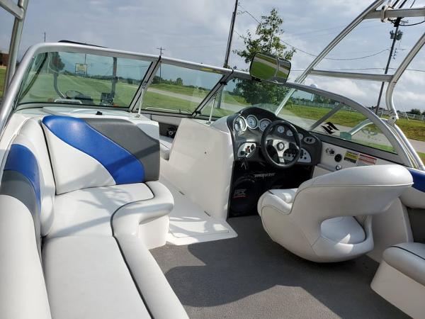 2007 Moomba boat for sale, model of the boat is Outback V & Image # 5 of 7