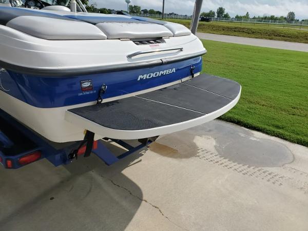 2007 Moomba boat for sale, model of the boat is Outback V & Image # 3 of 7