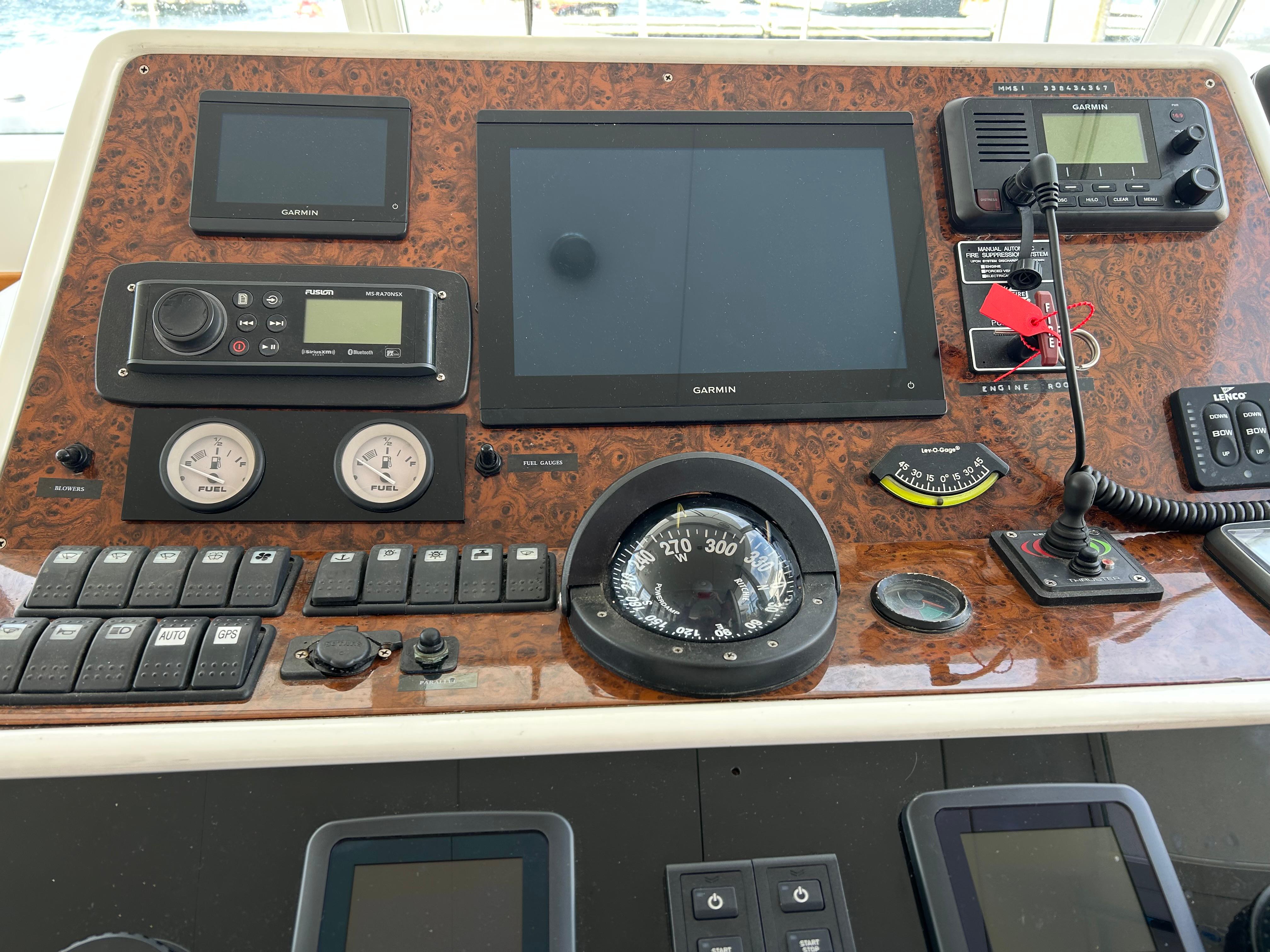 Yacht Photos Pics