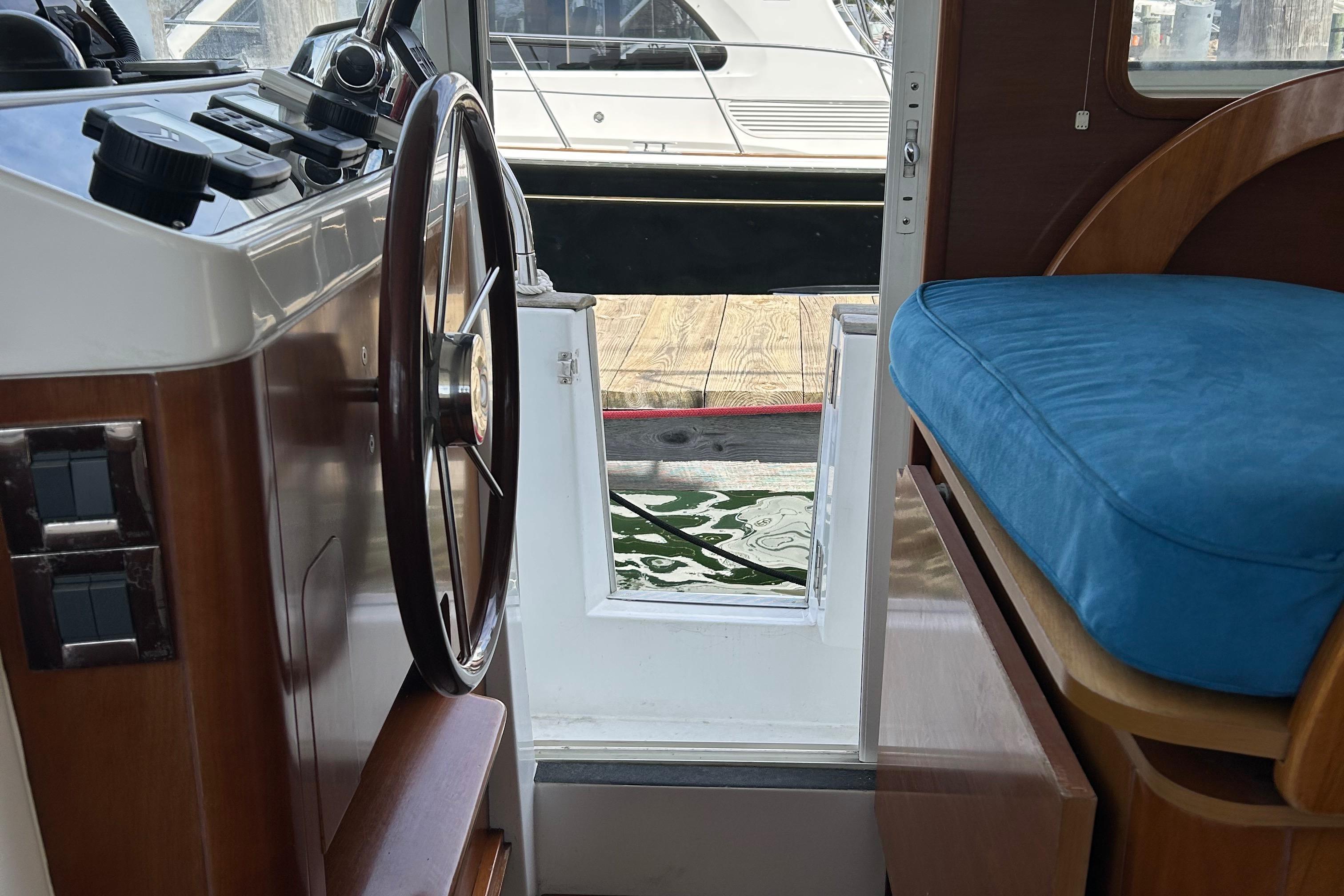 Yacht Photos Pics