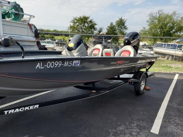 2015 Tracker Boats boat for sale, model of the boat is Pro Team 190 TX w/115hp 4S & Image # 1 of 6