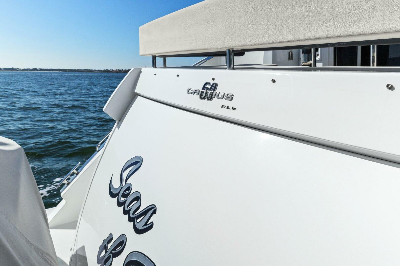2019-cruisers-yachts-cantius-60-fly-power-9686642-976517336-0-090420250820-20