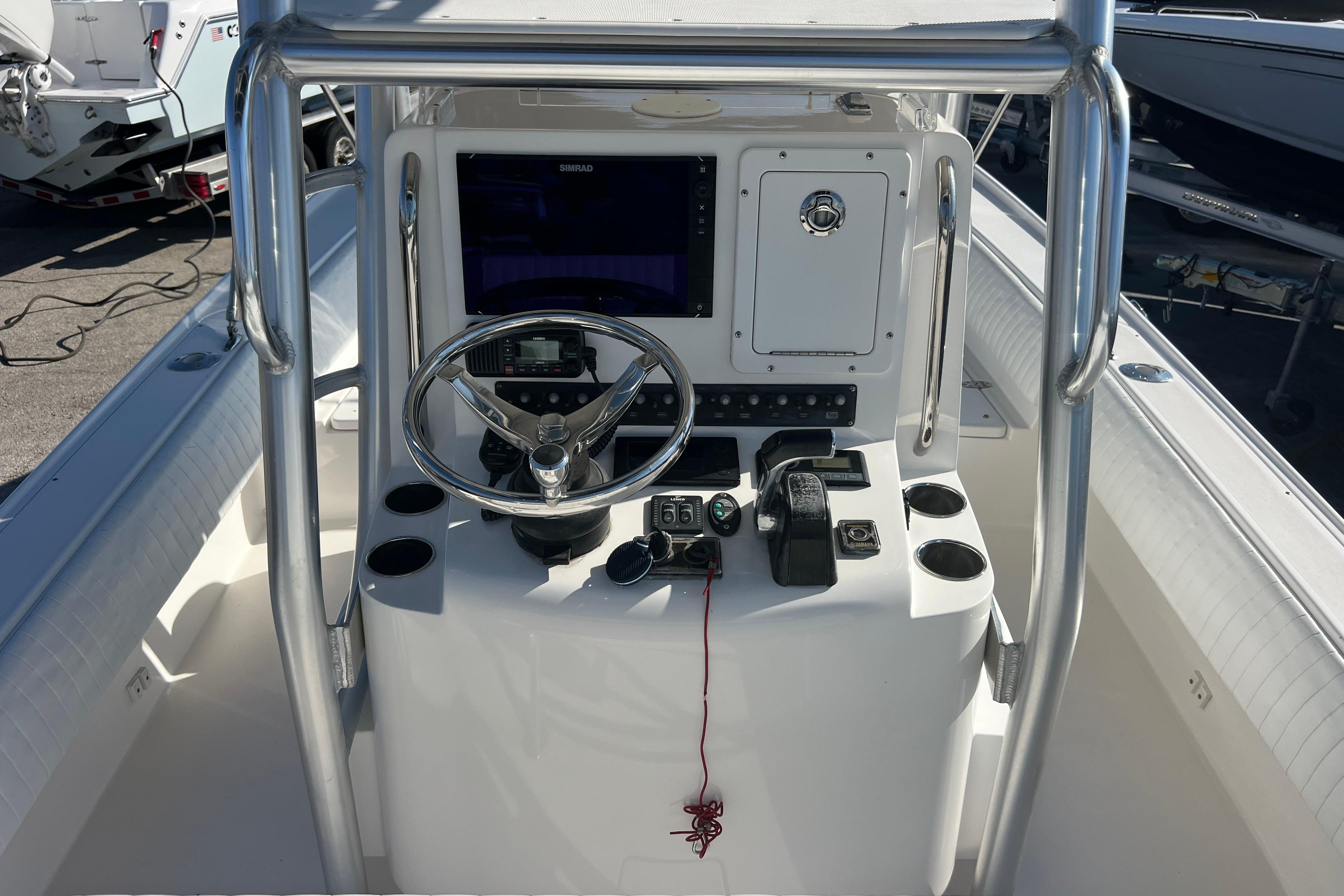 2015 Contender 25 Bay-6