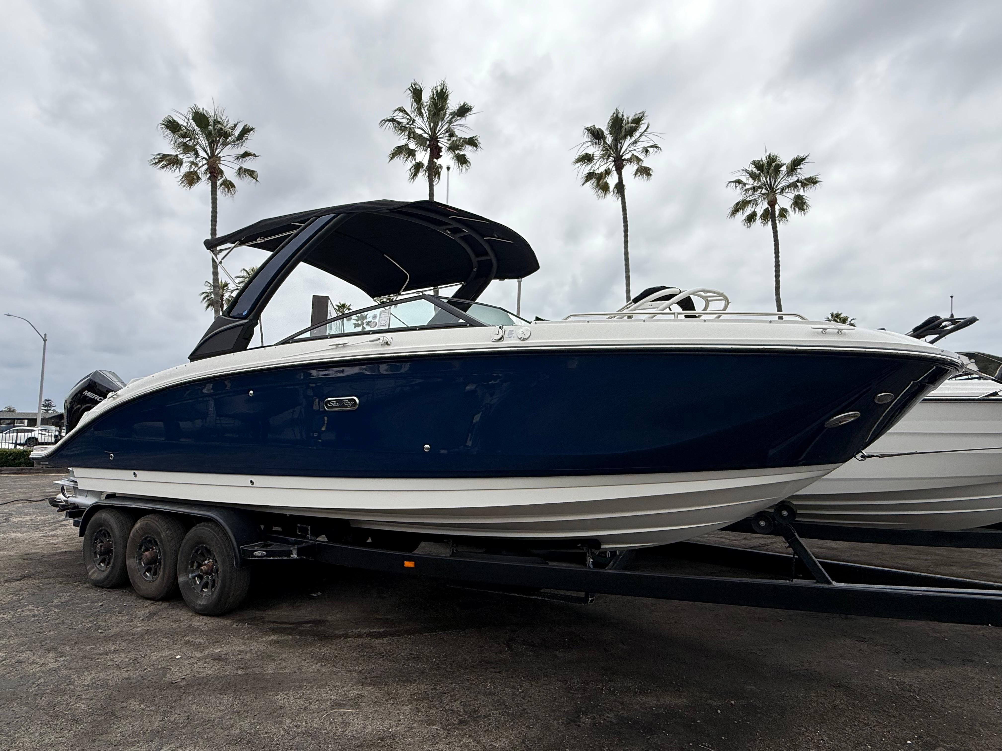 2025 Sea Ray 290 Sundeck Outboard #S1801B inventory image at Sun Country Marine Group, Newport Beach 2025 Sea Ray 290 Sundeck Outboard #S1801B inventory image at Sun Country Marine Group, Newport Beach