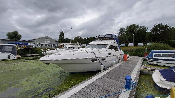 1999 Sealine F43