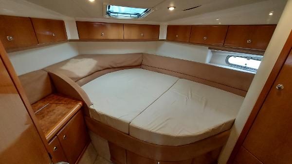 1999 Sealine F43