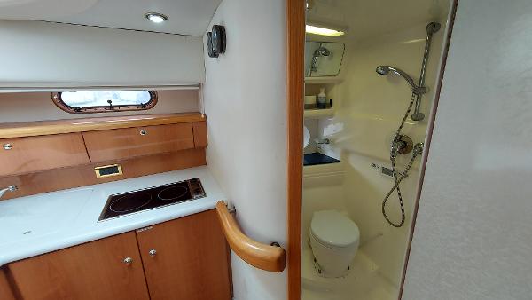 1999 Sealine F43