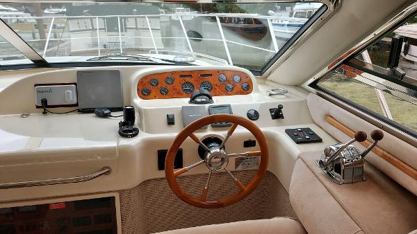 1999 Sealine F43