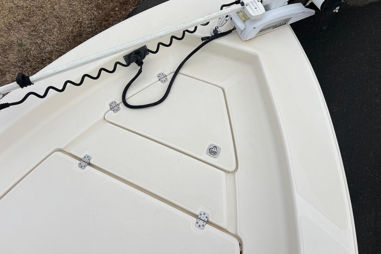 VA 10516 BH Knot 10 Yacht Sales VA 10516 BH Knot 10 Yacht Sales