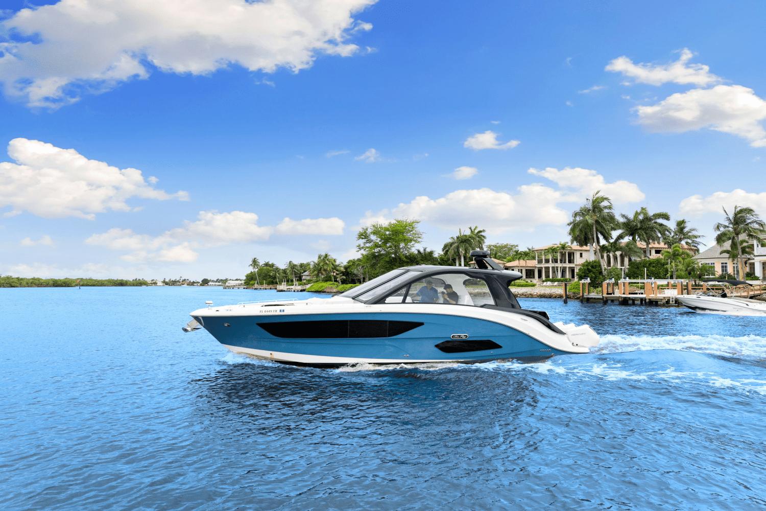 2023 Sea Ray 370 sundancer outboard