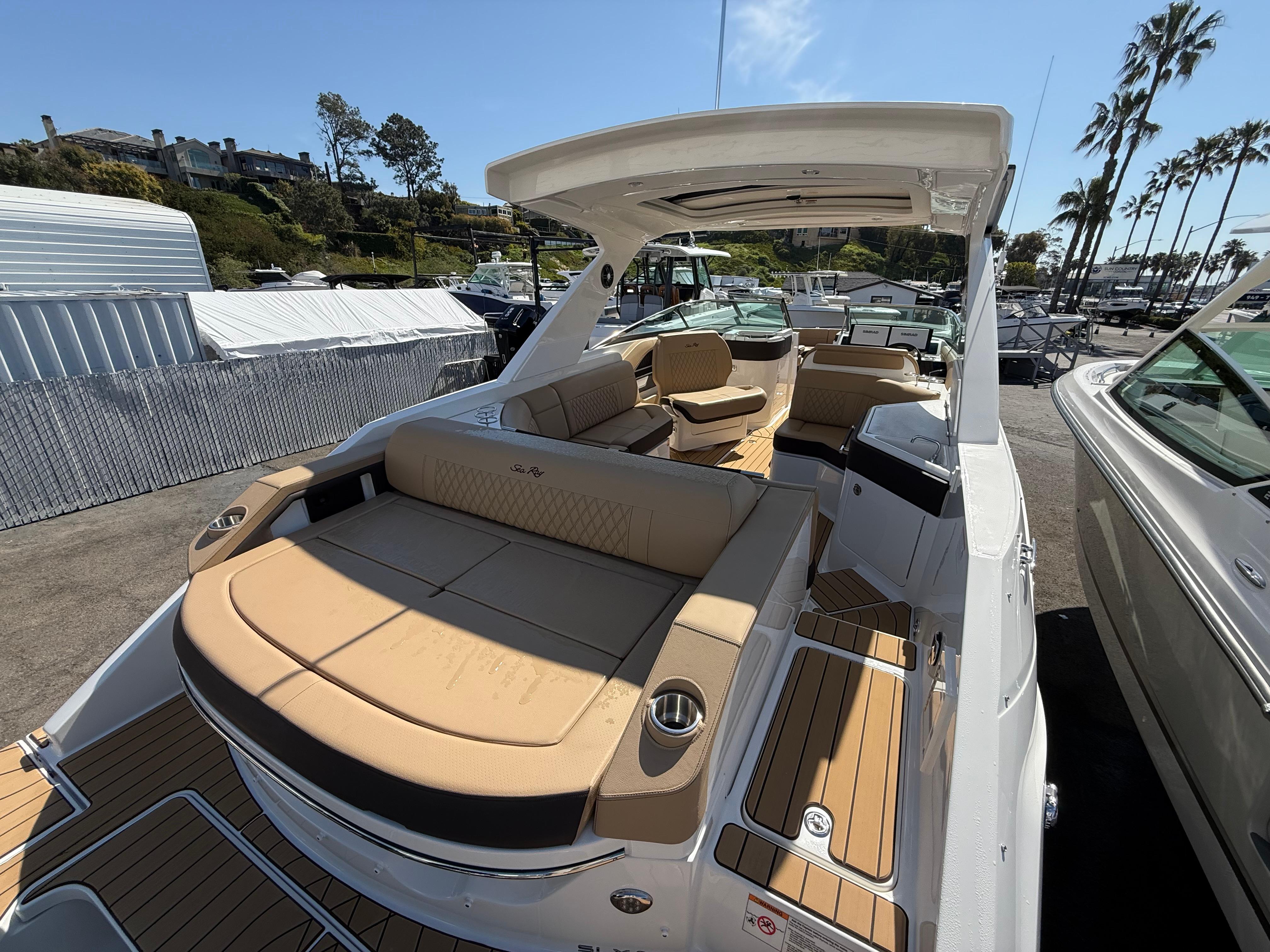 2025 Sea Ray SLX 310 Outboard #S1677A inventory image at Sun Country Marine Group, Newport Beach 2025 Sea Ray SLX 310 Outboard #S1677A inventory image at Sun Country Marine Group, Newport Beach