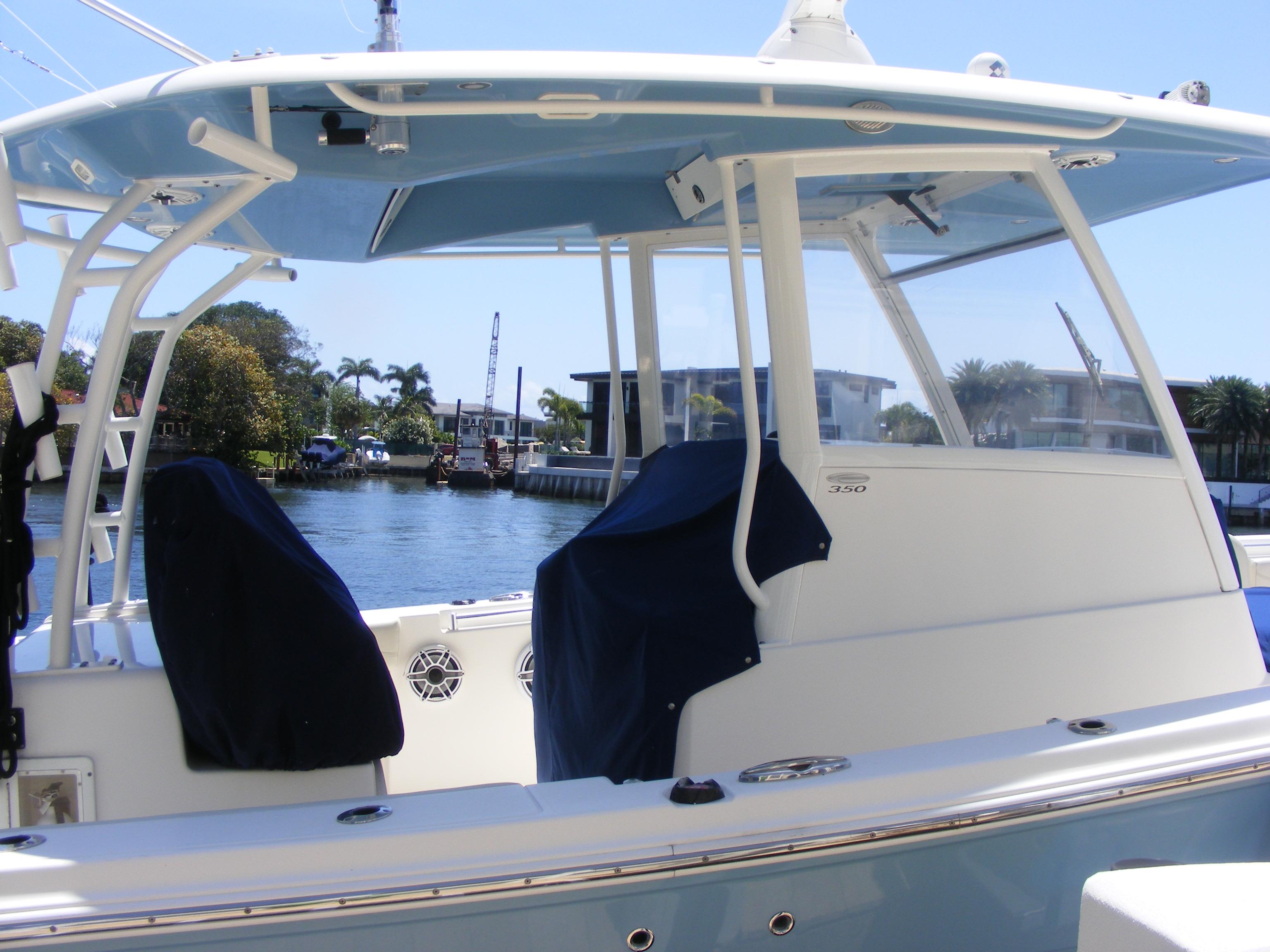 2020-cobia-350-center-console-power-9756657-20250529084616428-1_XLARGE