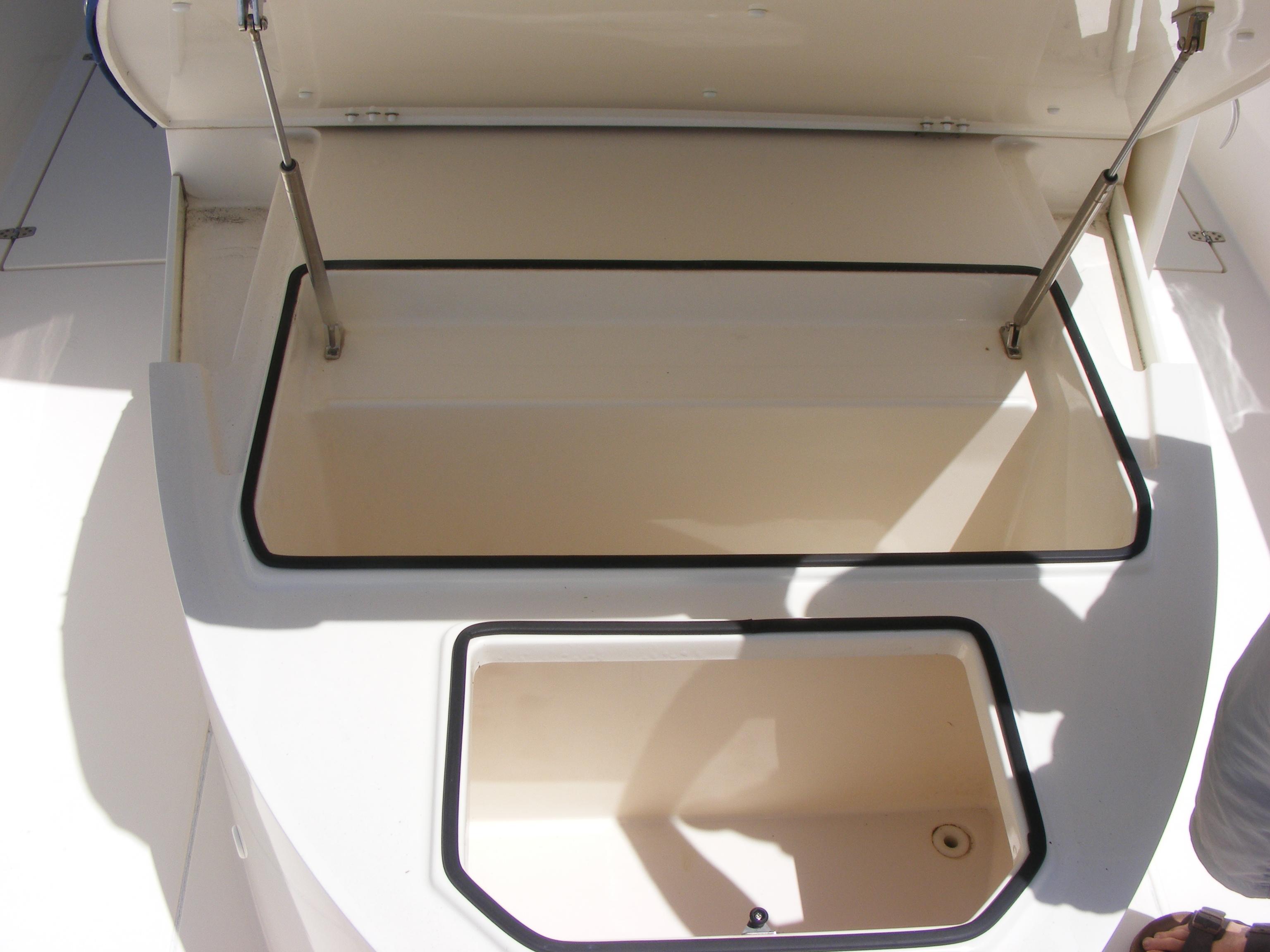 2020-cobia-350-center-console-power-9756657-20250529084758127-1_XLARGE