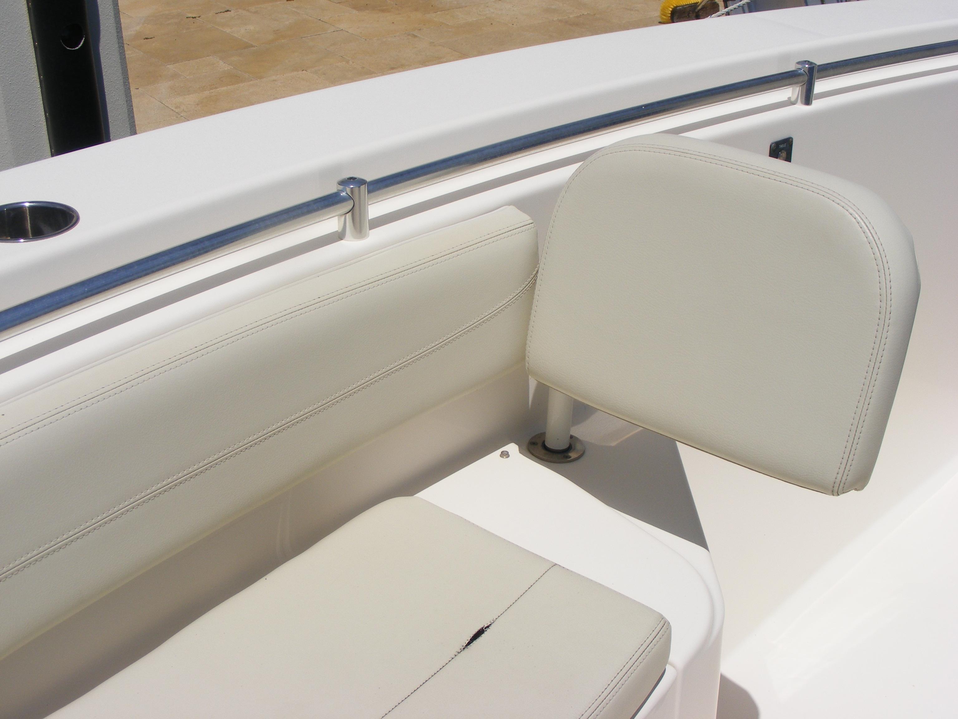 2020-cobia-350-center-console-power-9756657-20250529084822418-1_XLARGE