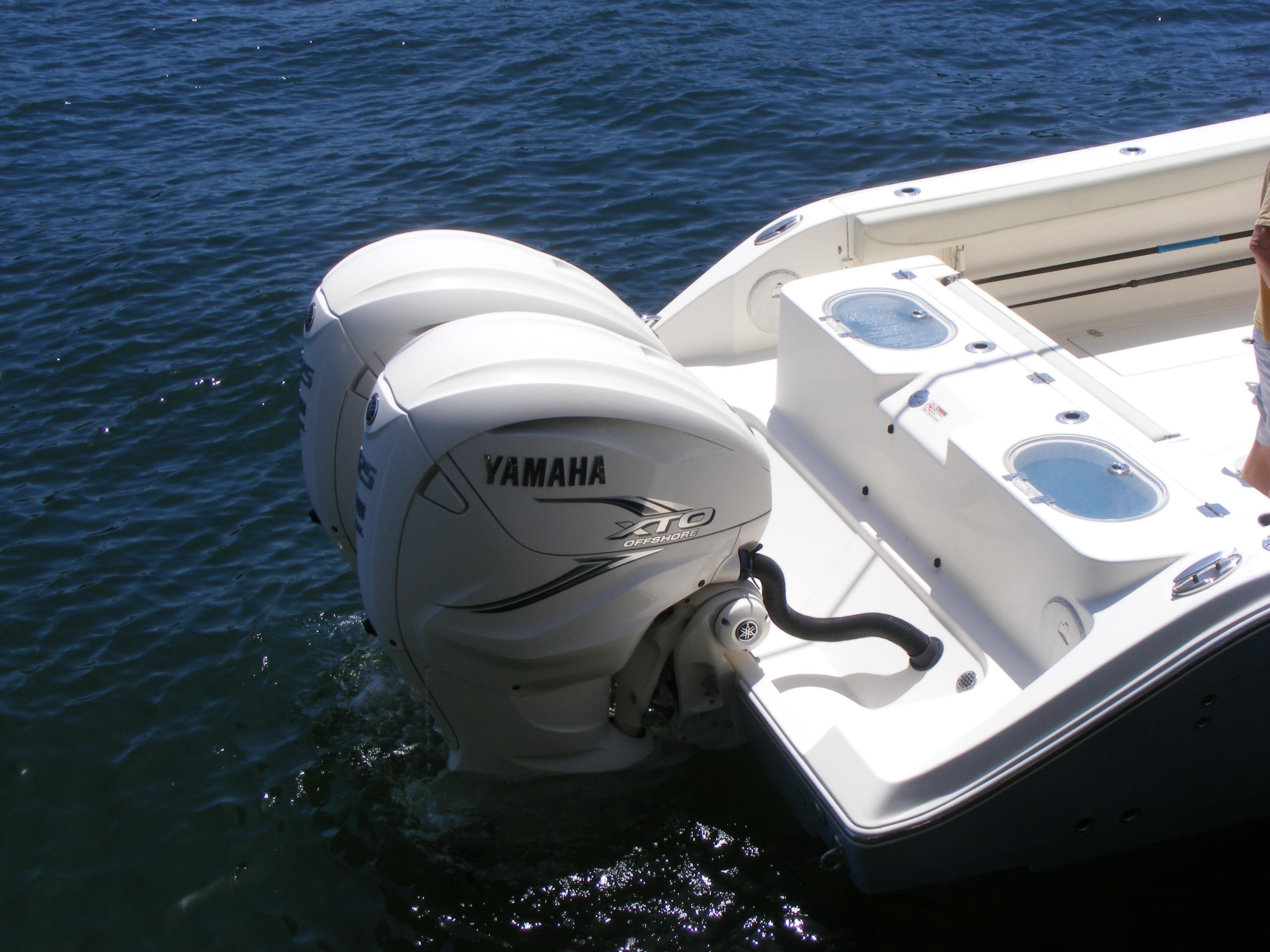 2020-cobia-350-center-console-power-9756657-20250529084830868-1_XLARGE