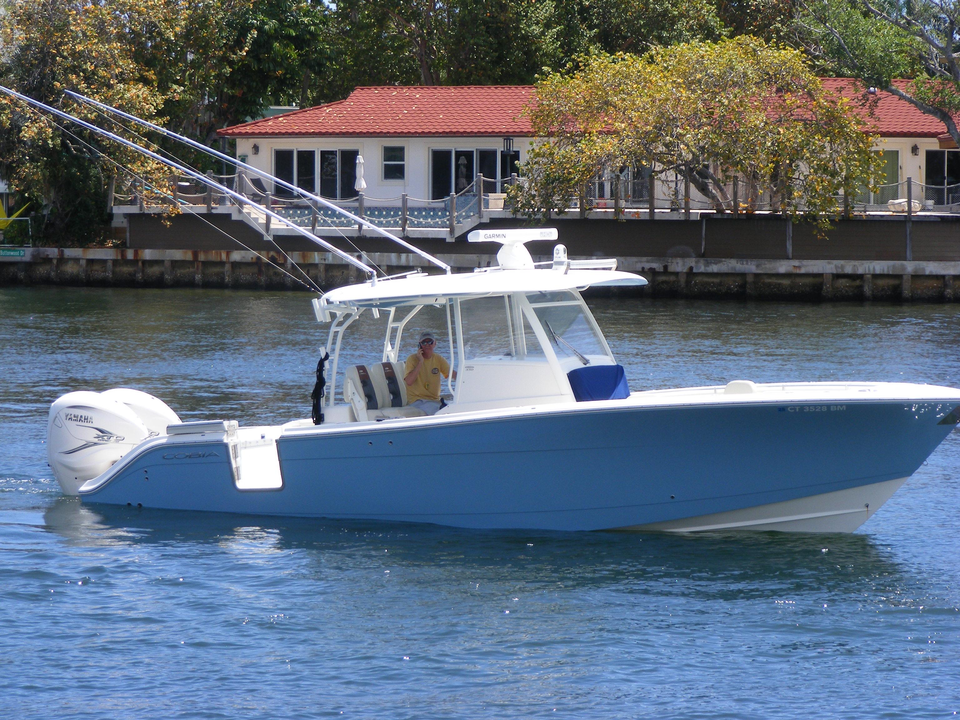 2020-cobia-350-center-console-power-9756657-20250529084909517-1_XLARGE