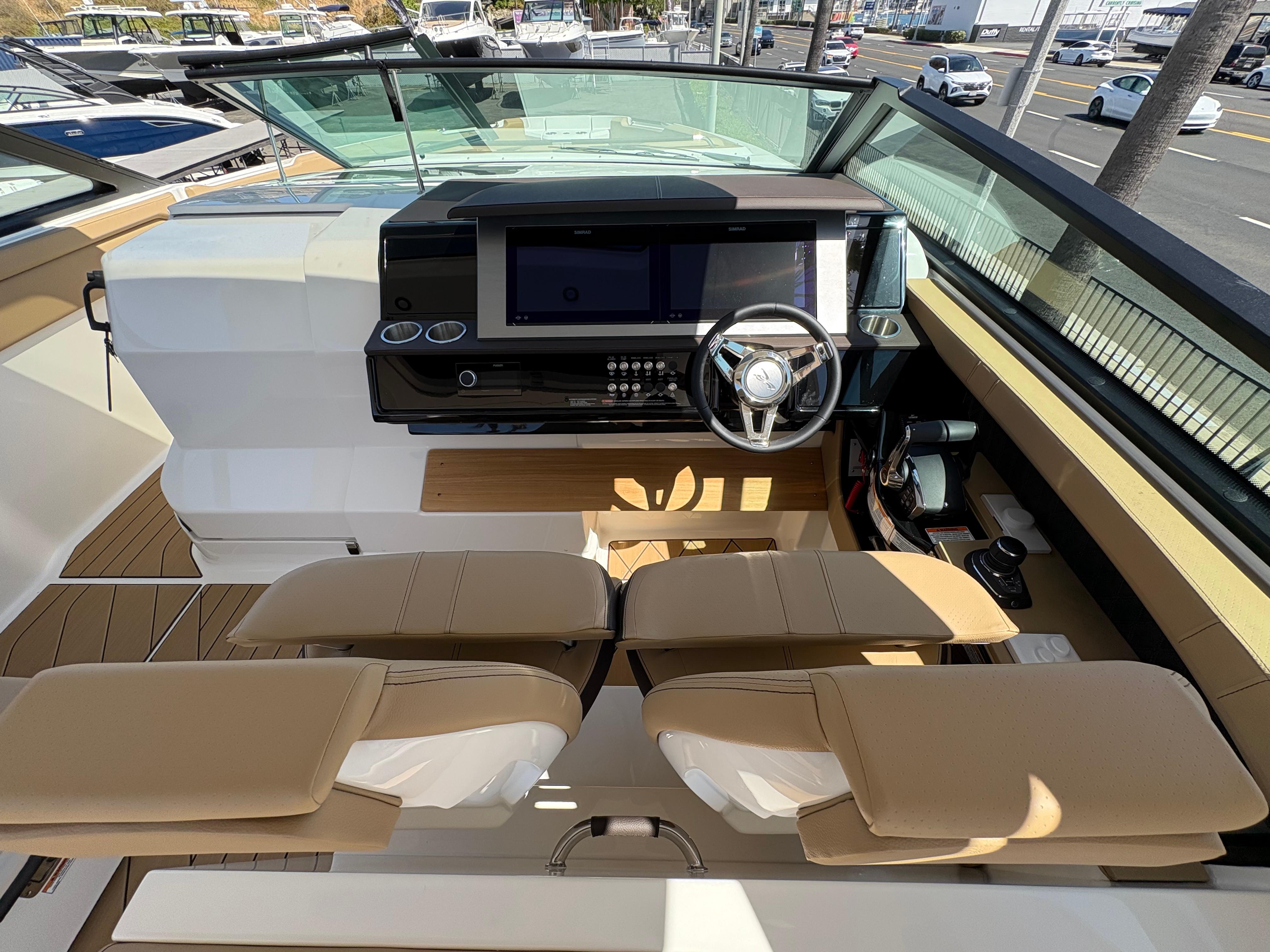 2025 Sea Ray SLX 400 #S1417L inventory image at Sun Country Marine Group, Newport Beach 2025 Sea Ray SLX 400 #S1417L inventory image at Sun Country Marine Group, Newport Beach