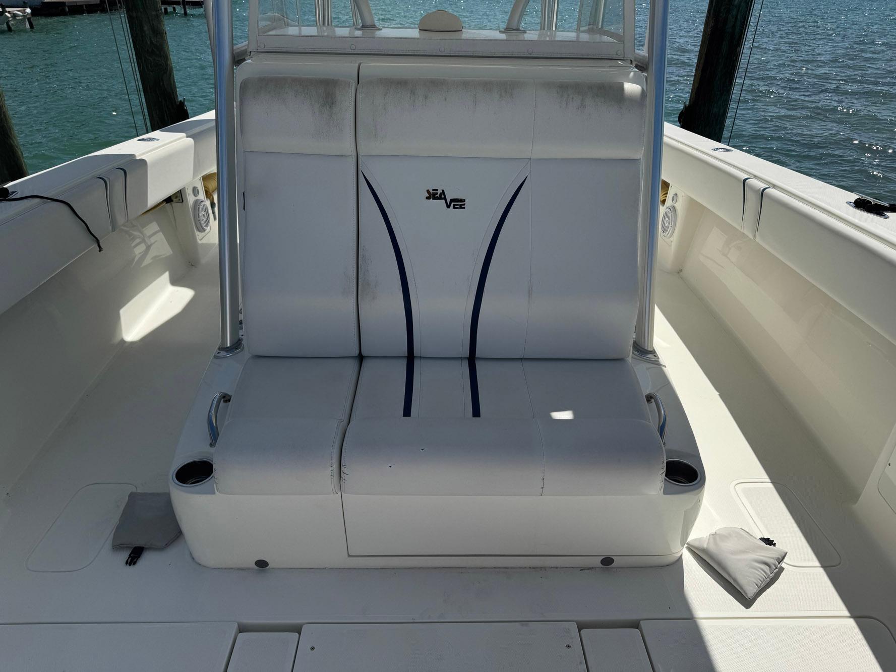 2014-seavee-390b-center-console-power-9796666-20250516110249944-1_XLARGE