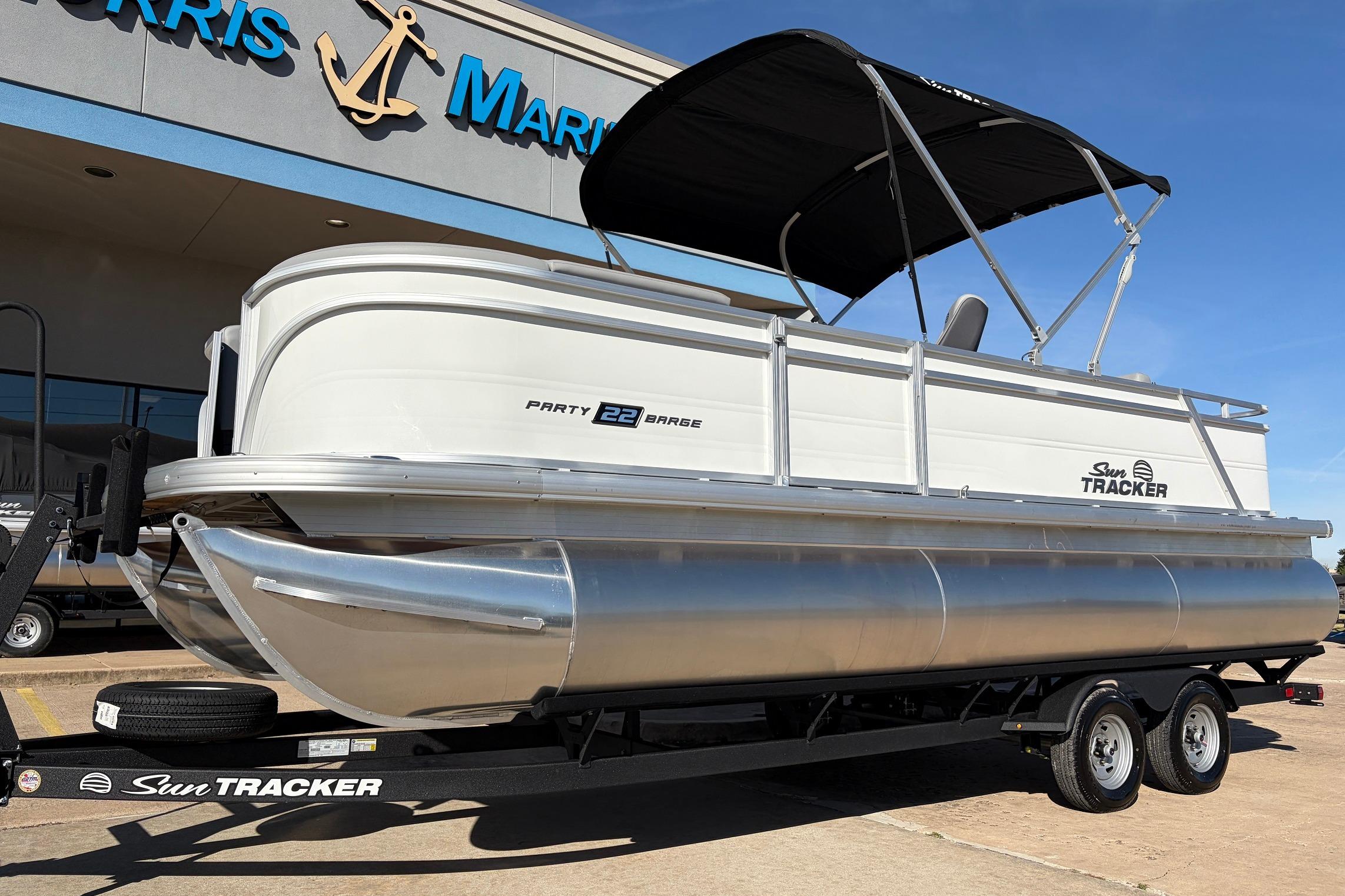 2026 Sun Tracker Party Barge 22 RF XP3