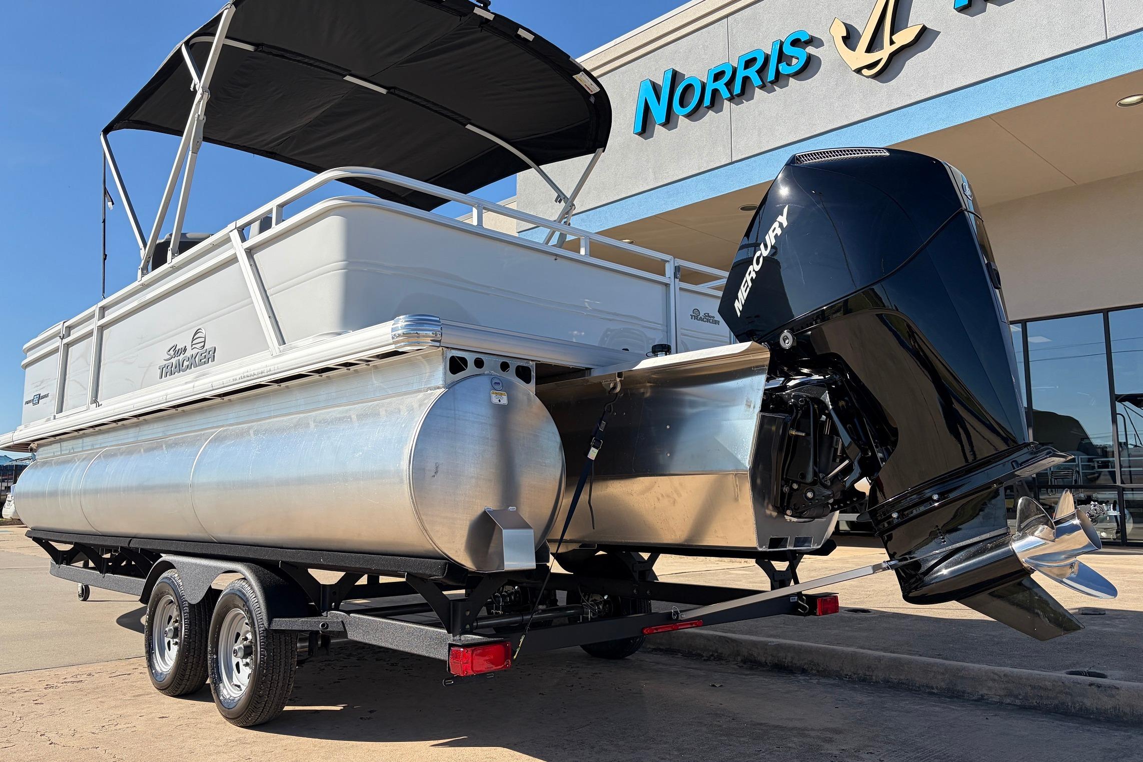 2026 Sun Tracker Party Barge 22 RF XP3