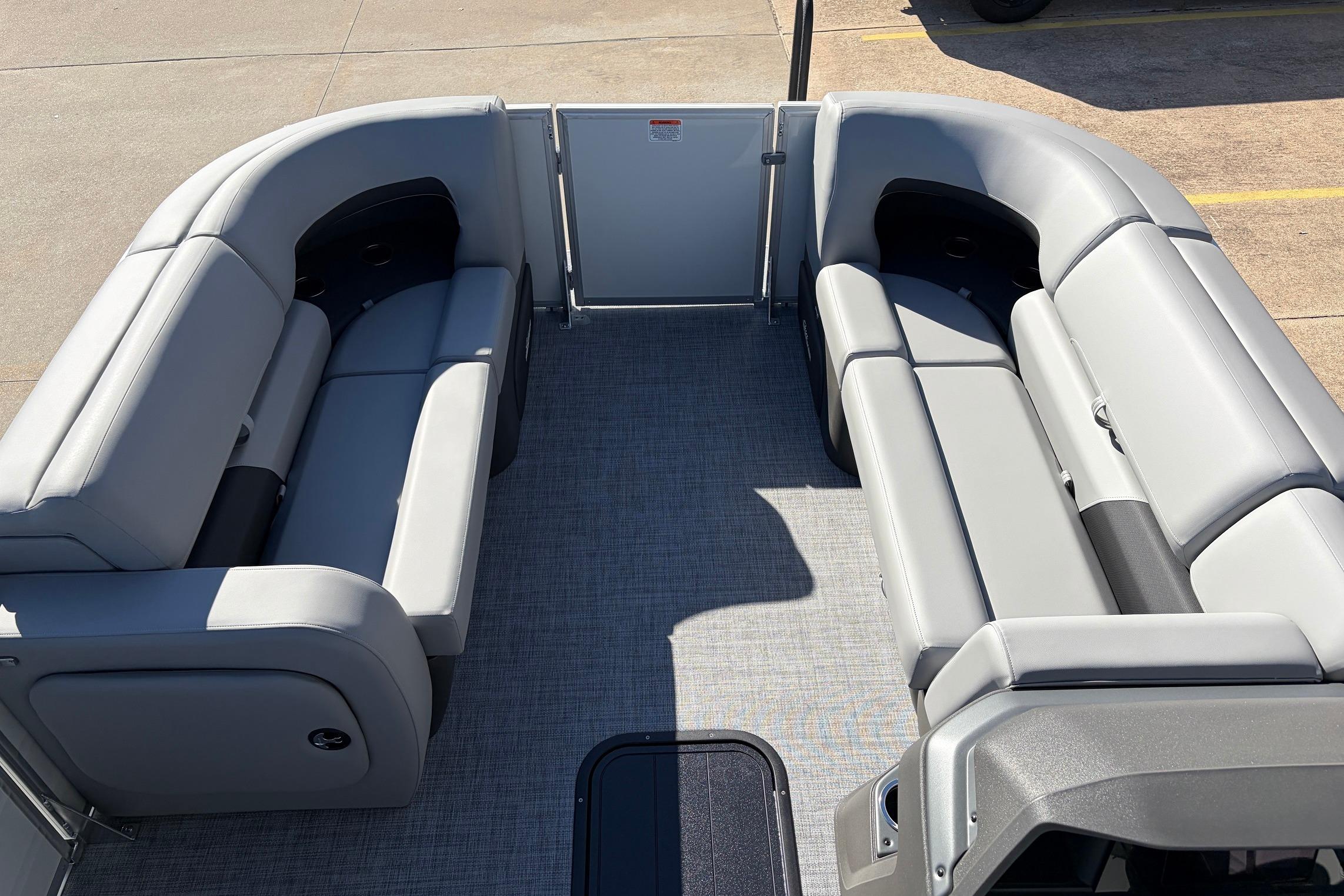 2026 Sun Tracker Party Barge 22 RF XP3