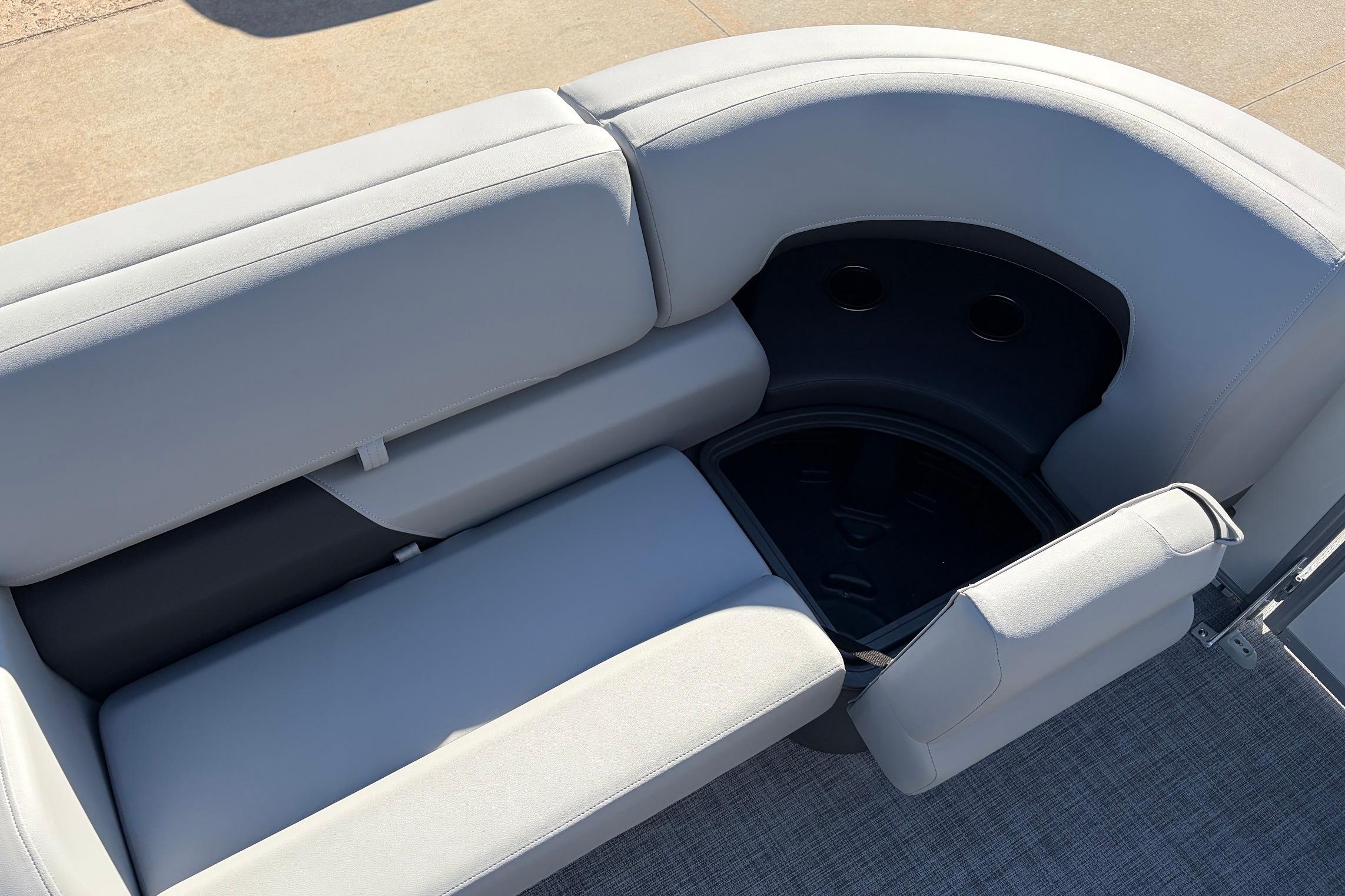 2026 Sun Tracker Party Barge 22 RF XP3