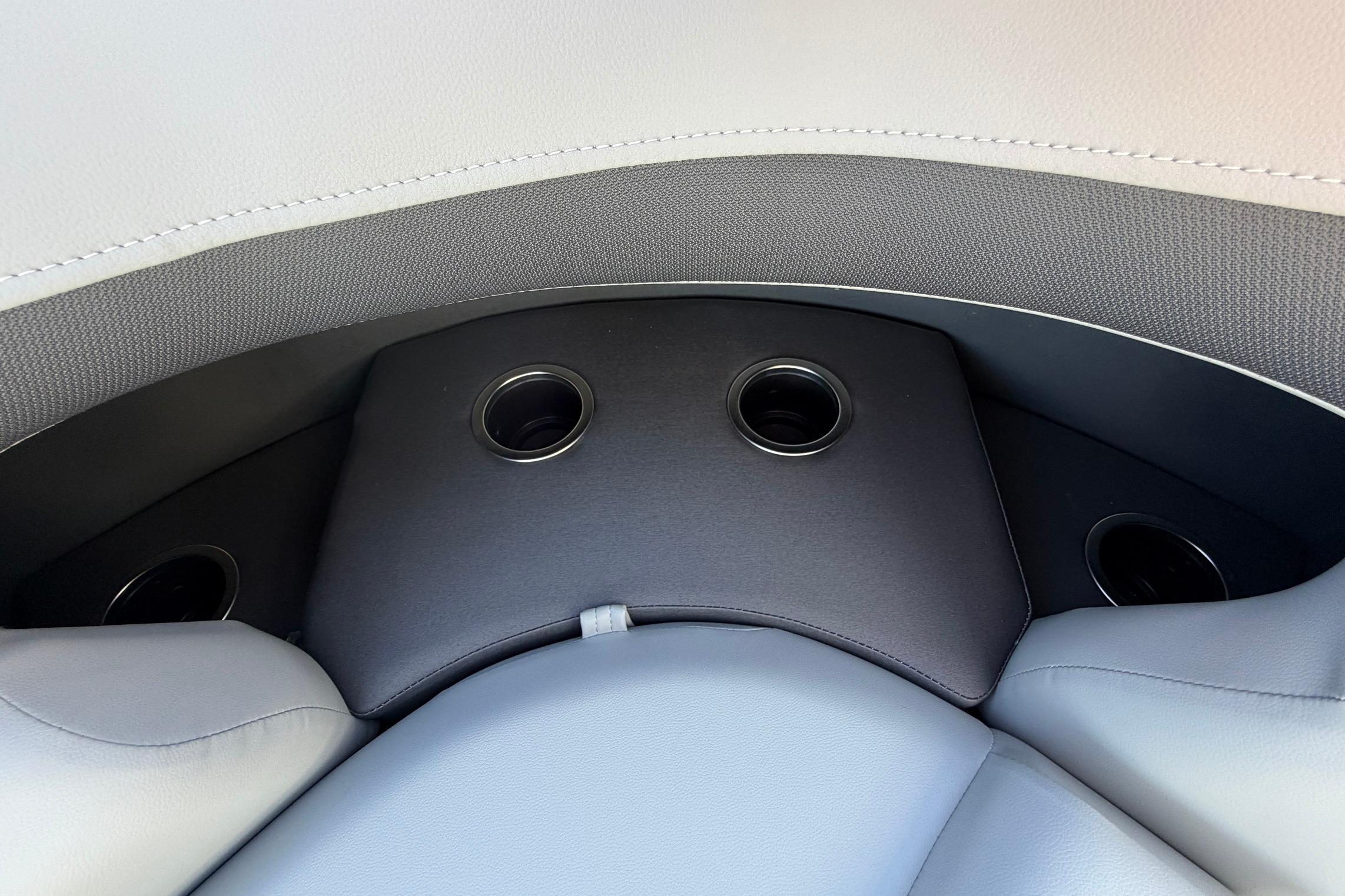 2026 Sun Tracker Party Barge 22 RF XP3