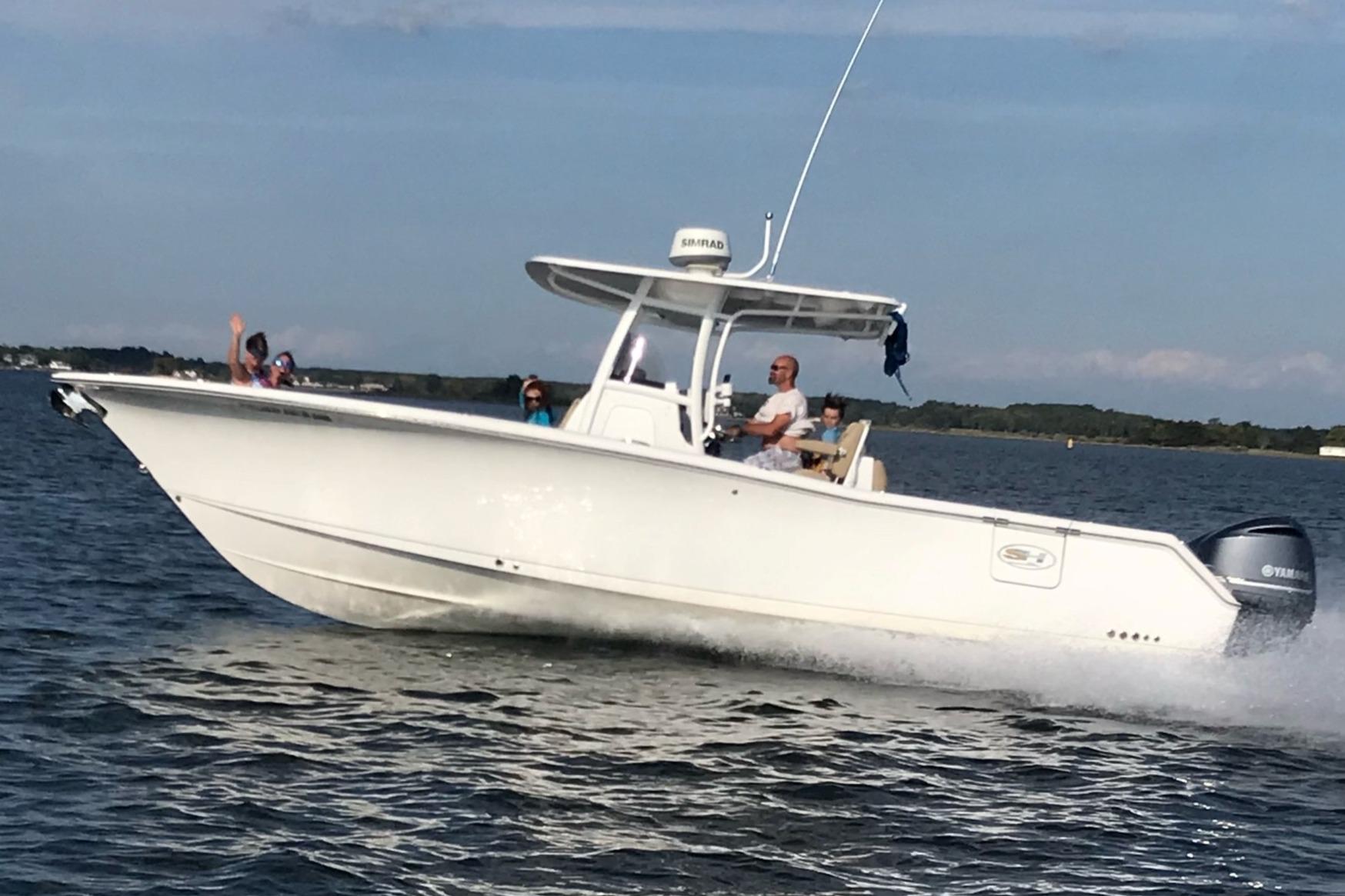 2015-sea-hunt-gamefish-30-with-coffin-box-power-9716678-20250328161740942-1_XLARGE
