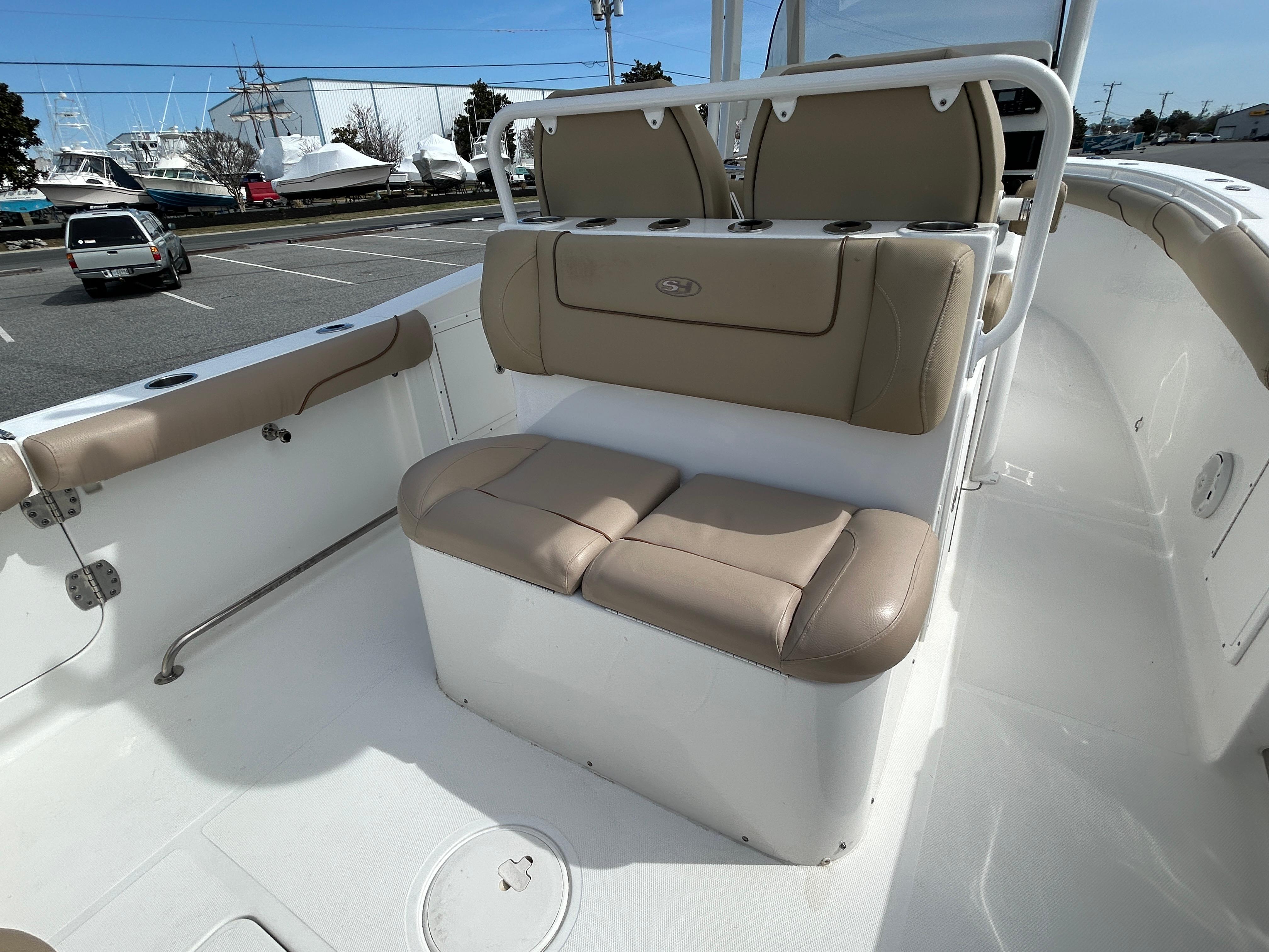 2015-sea-hunt-gamefish-30-with-coffin-box-power-9716678-20250403064206531-1_XLARGE