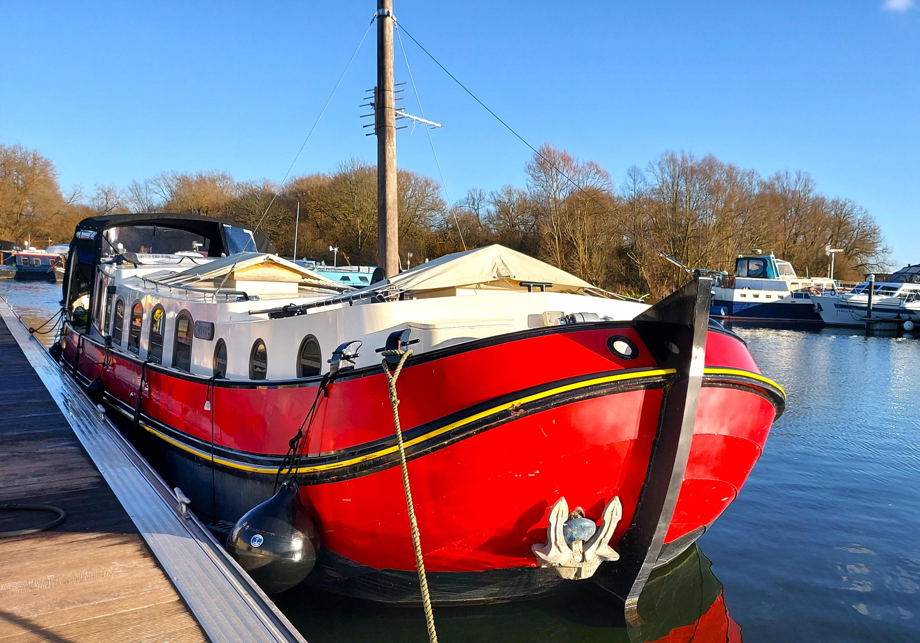 Steel Boats - Boat Showrooms - London, Harleyford, Hamble