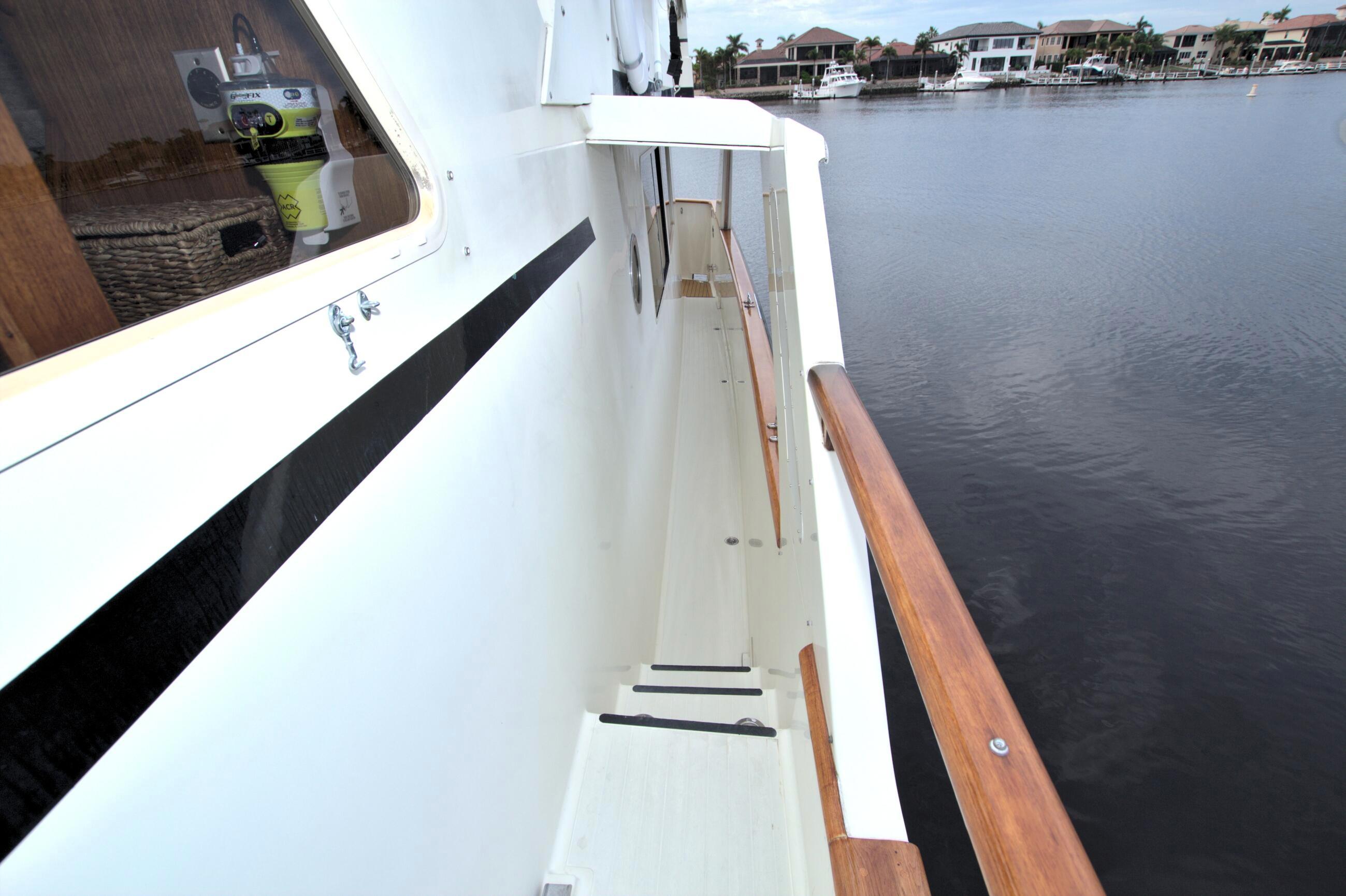 Tollycraft-61 Pilothouse Motor Yacht 1989-Brown FL-US-9206681 | Thumbnail
