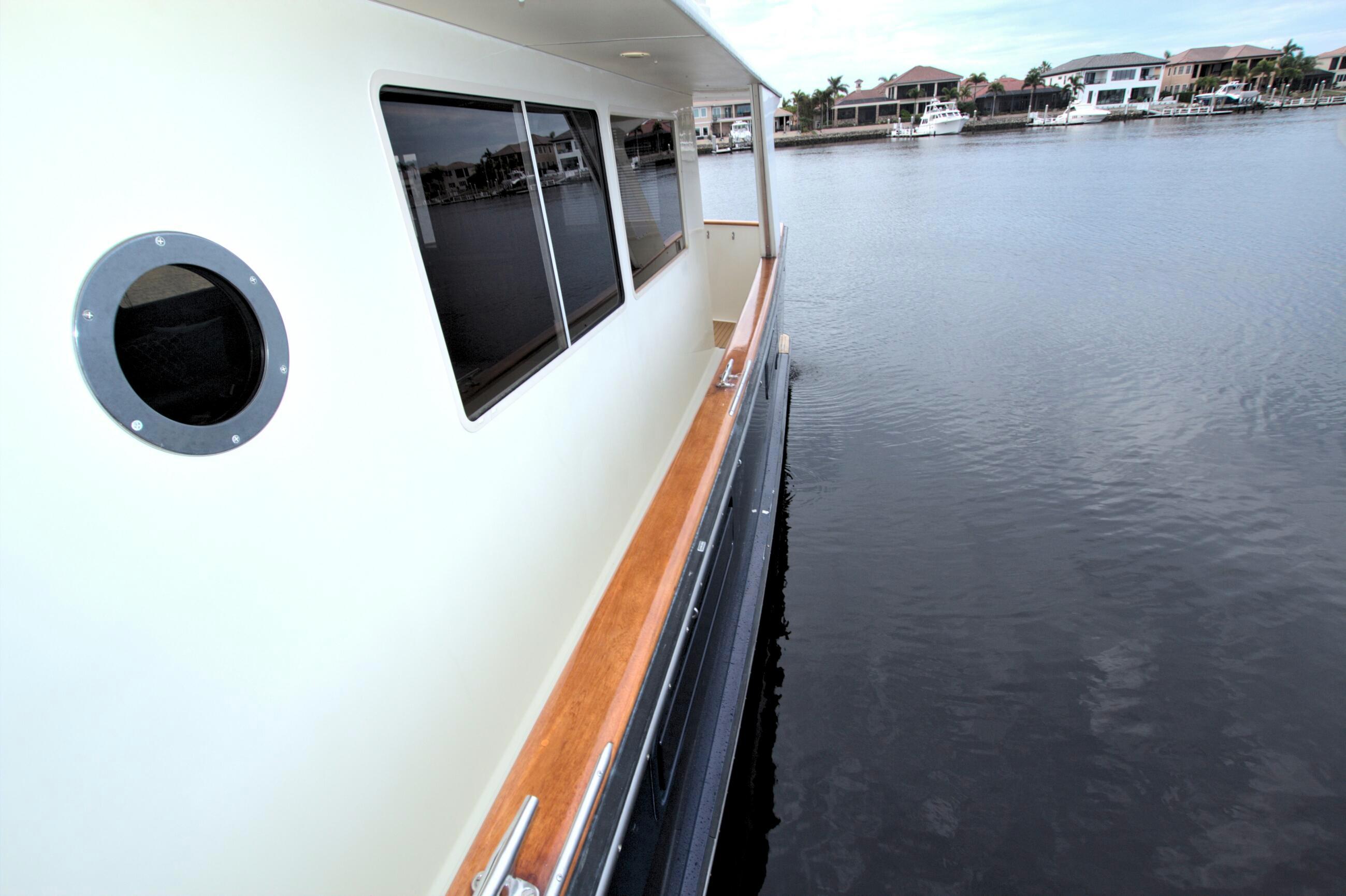 Tollycraft-61 Pilothouse Motor Yacht 1989-Brown FL-US-9206681 | Thumbnail