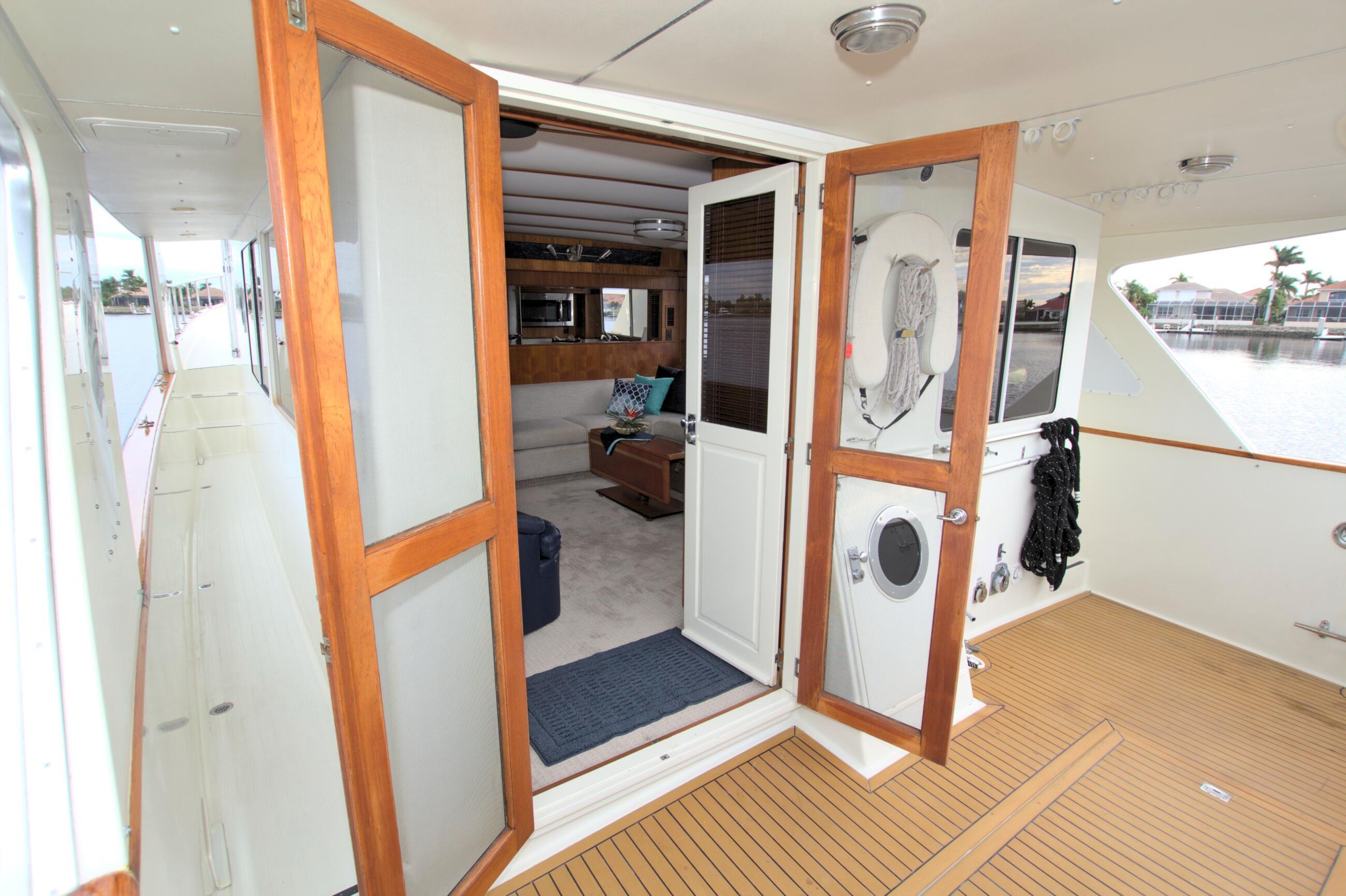 Tollycraft-61 Pilothouse Motor Yacht 1989-Brown FL-US-9206681 | Thumbnail