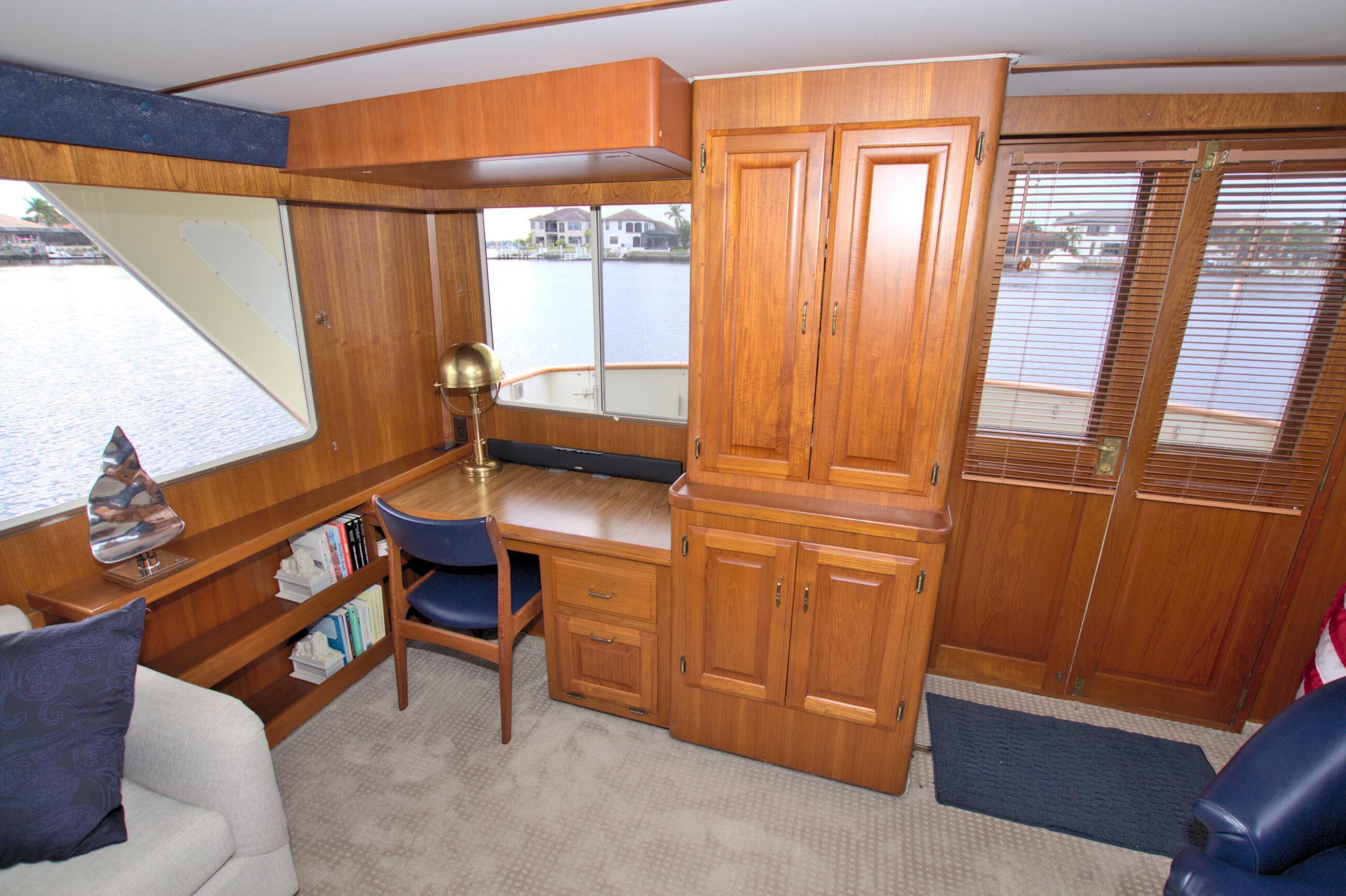 Tollycraft-61 Pilothouse Motor Yacht 1989-Brown FL-US-9206681 | Thumbnail