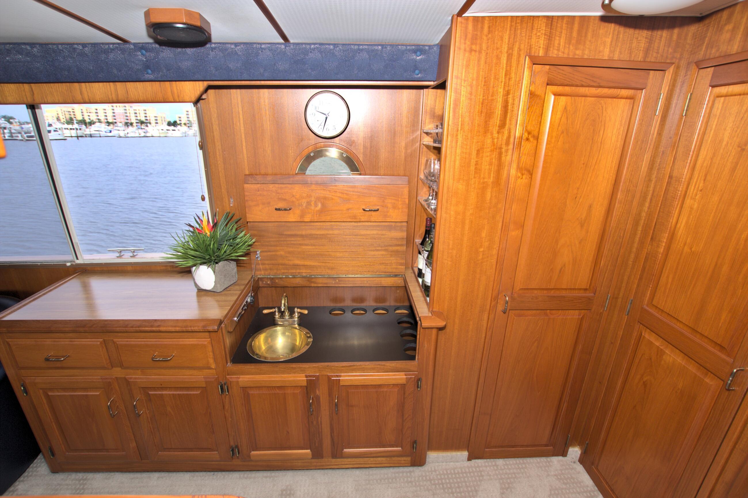 Tollycraft-61 Pilothouse Motor Yacht 1989-Brown FL-US-9206681 | Thumbnail