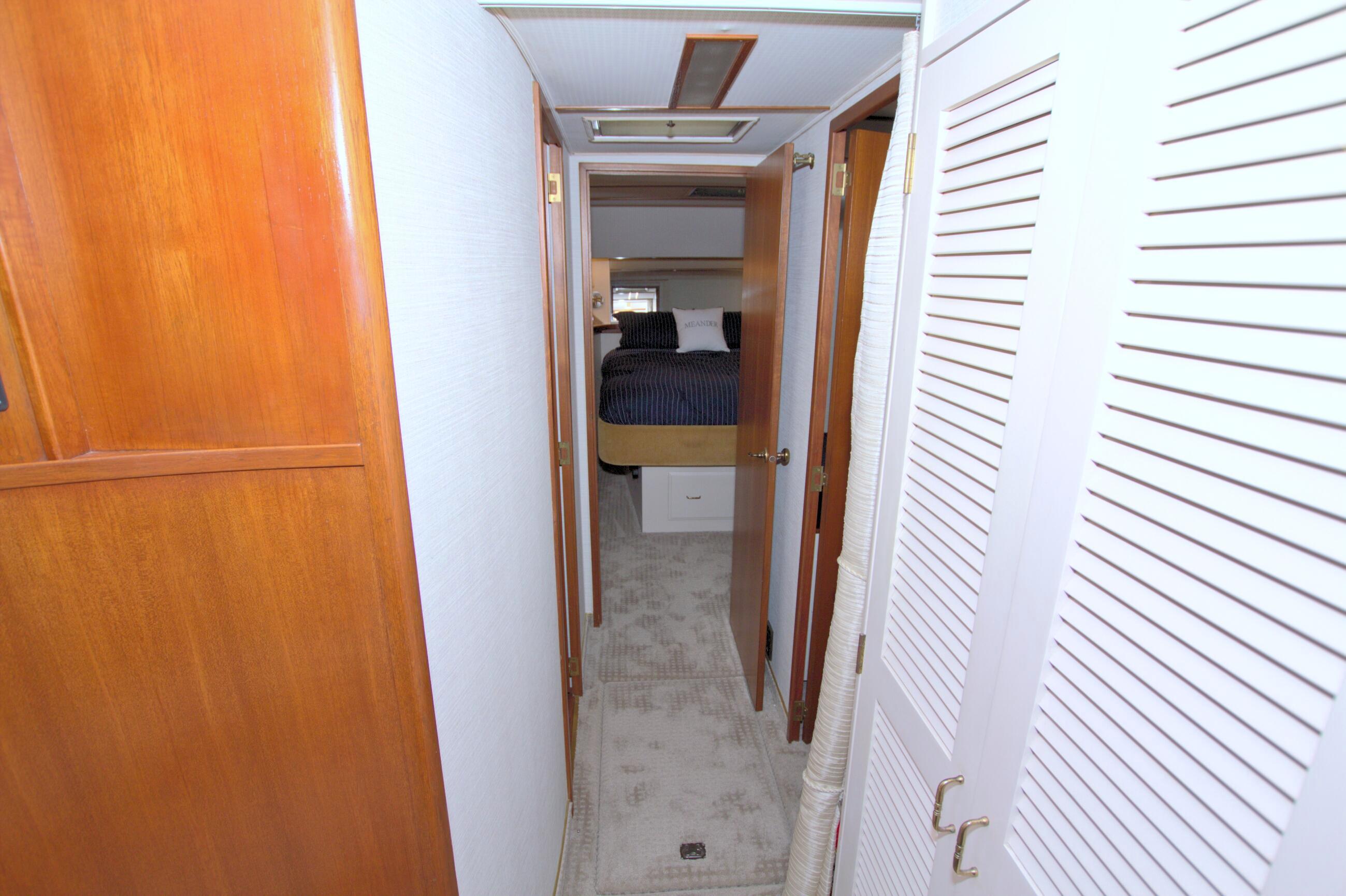 Tollycraft-61 Pilothouse Motor Yacht 1989-Brown FL-US-9206681 | Thumbnail
