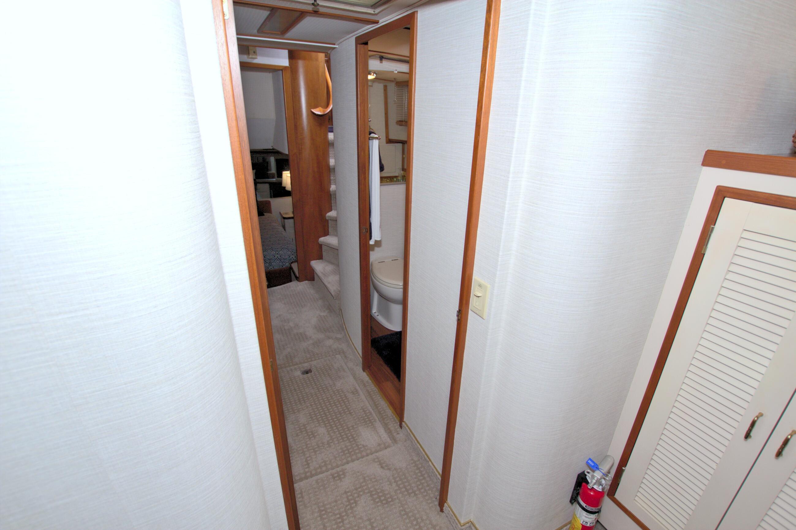 Tollycraft-61 Pilothouse Motor Yacht 1989-Brown FL-US-9206681 | Thumbnail