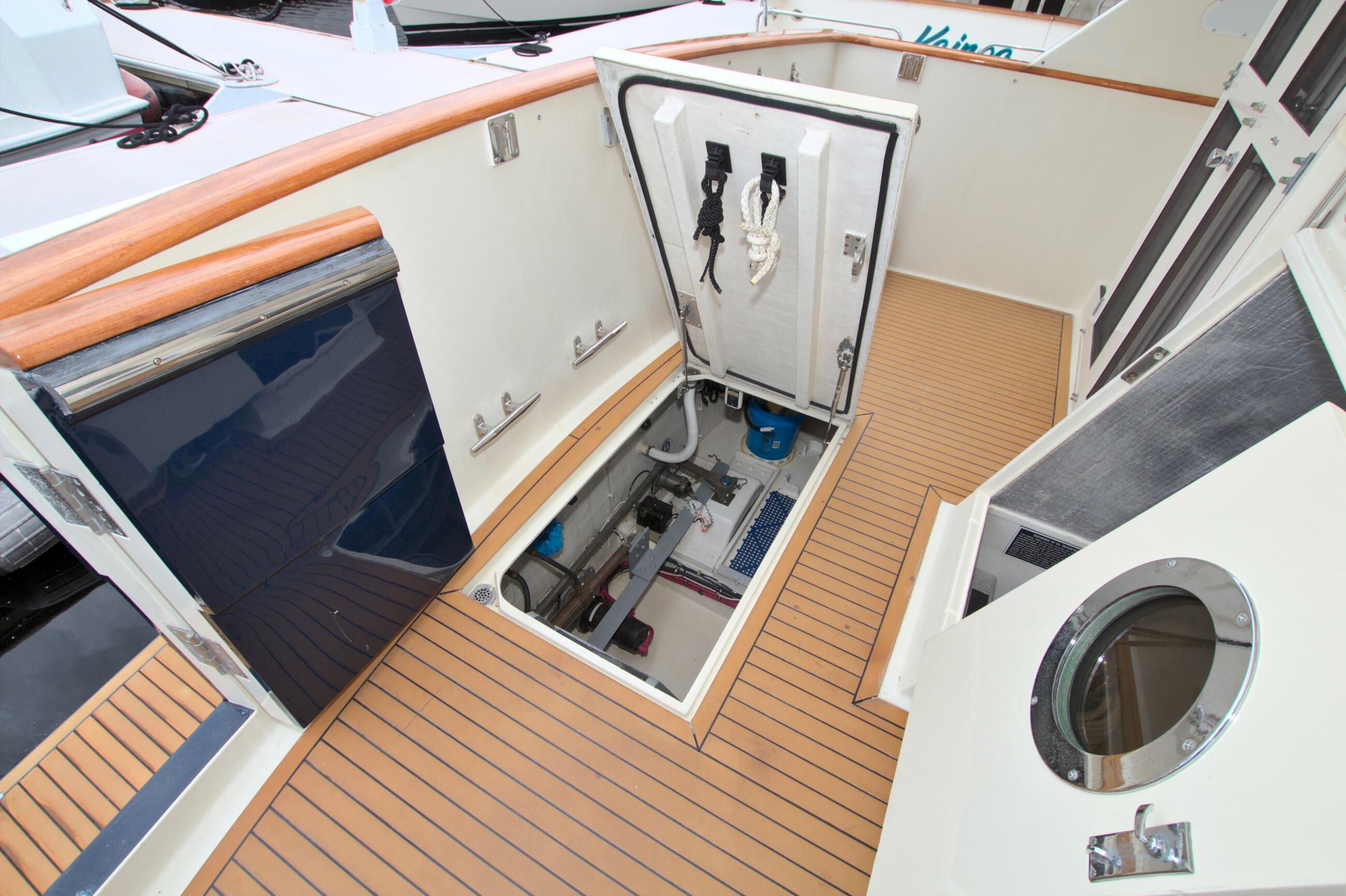Tollycraft-61 Pilothouse Motor Yacht 1989-Brown FL-US-9206681 | Thumbnail
