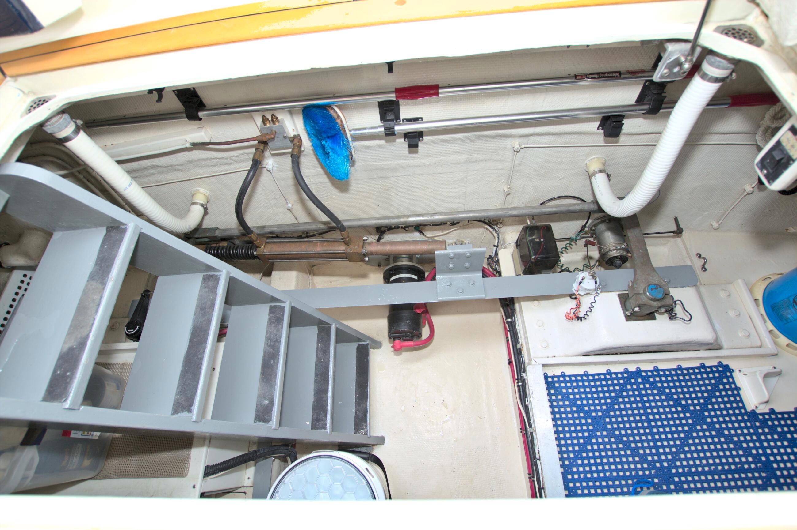 Tollycraft-61 Pilothouse Motor Yacht 1989-Brown FL-US-9206681 | Thumbnail