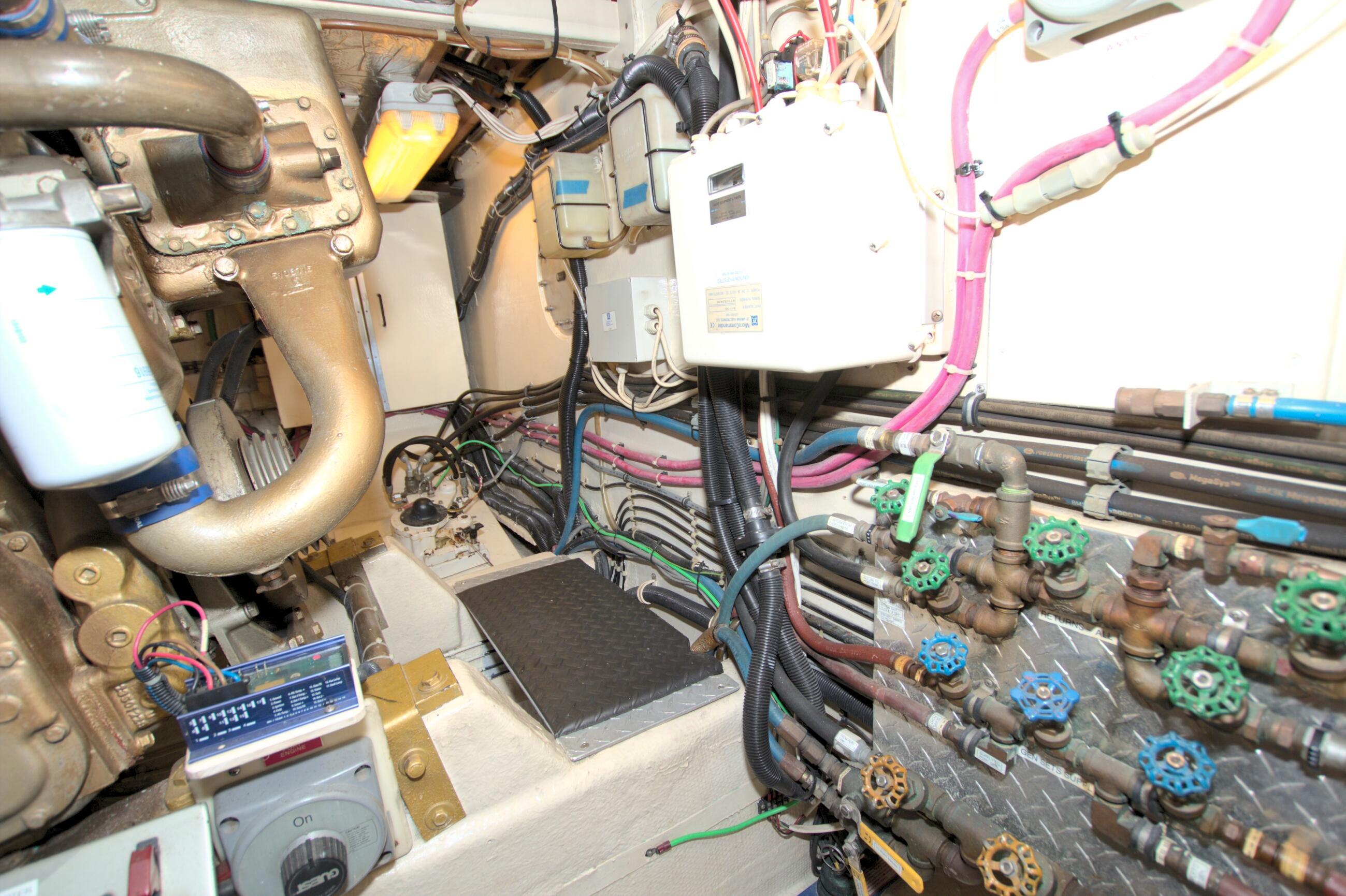 Tollycraft-61 Pilothouse Motor Yacht 1989-Brown FL-US-9206681 | Thumbnail