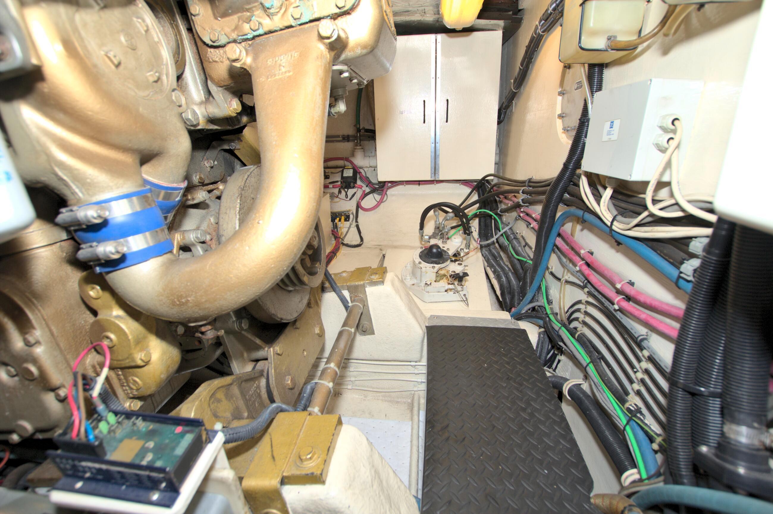 Tollycraft-61 Pilothouse Motor Yacht 1989-Brown FL-US-9206681 | Thumbnail