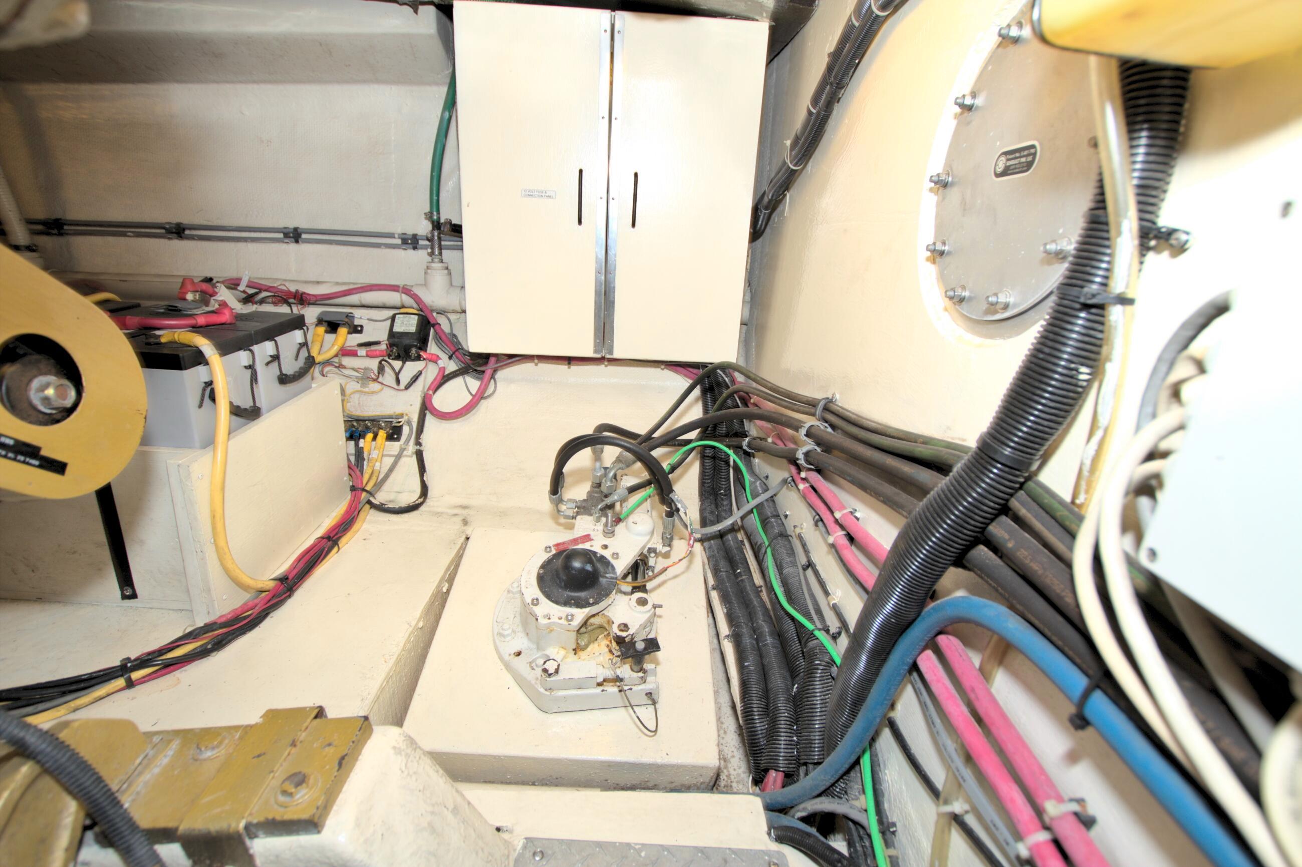 Tollycraft-61 Pilothouse Motor Yacht 1989-Brown FL-US-9206681 | Thumbnail