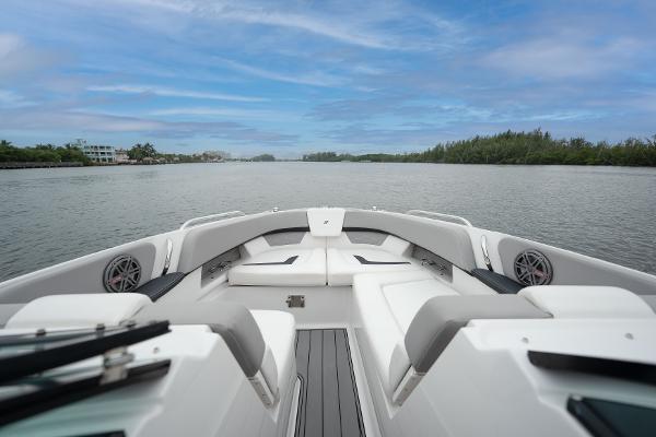 30' Four Winns, Listing Number 100914313, Image No. 7