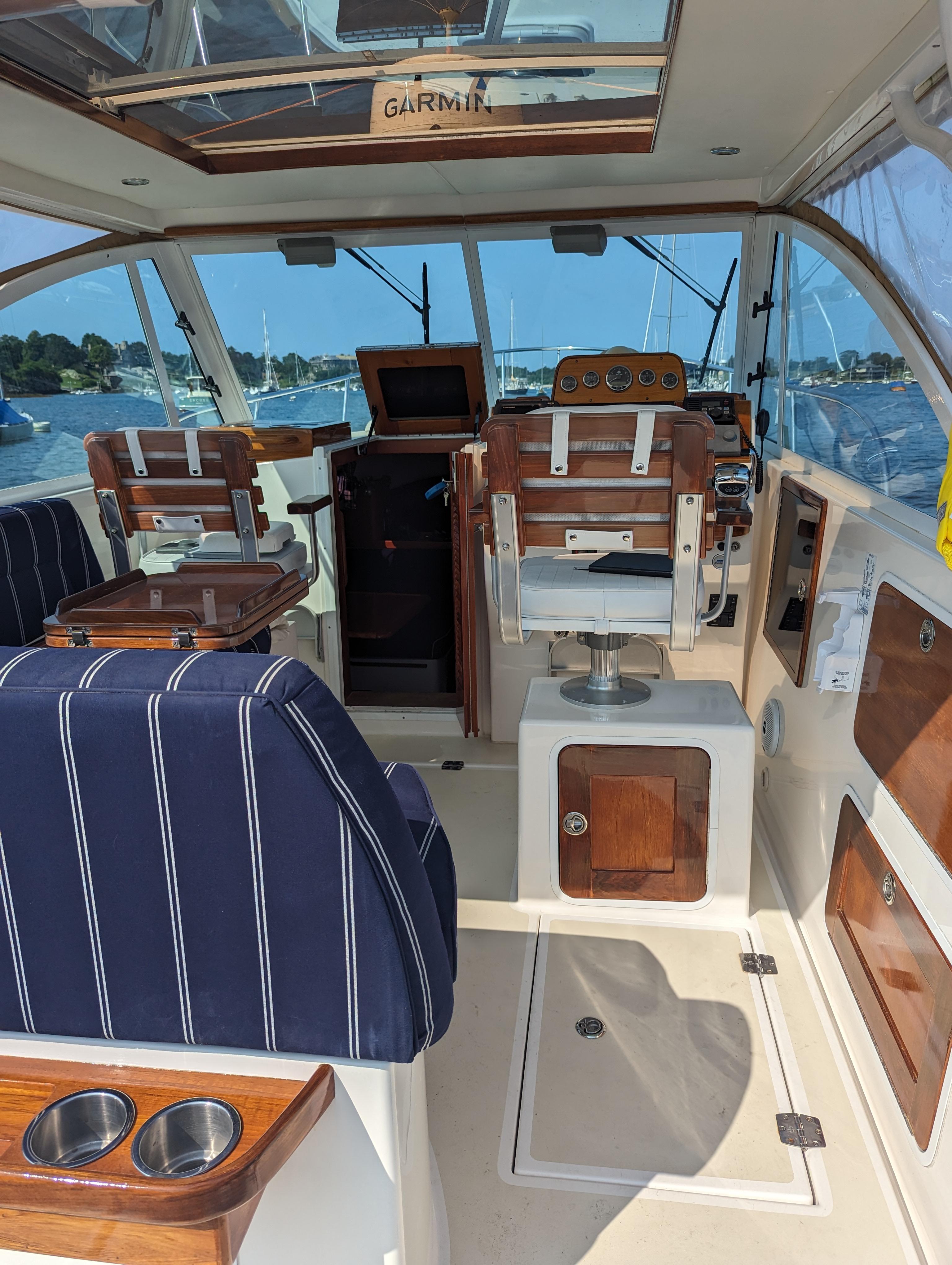 Hunt Yachts-Surfhunter 33 2006-Wilbury NY-US-Hunt Surf Hunter 33 Wilbury-9496692 | Thumbnail