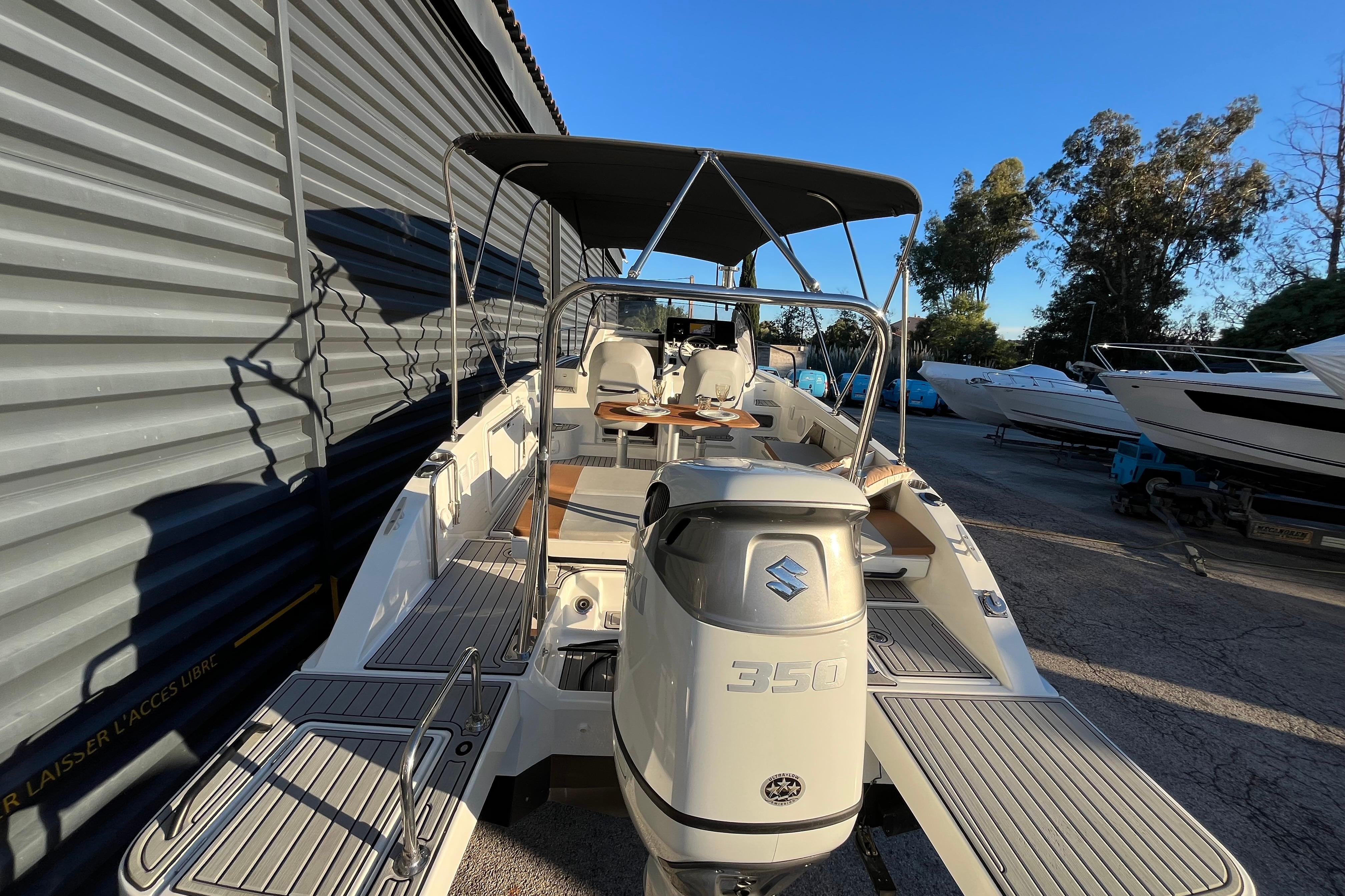 Beneteau Flyer 8 SUNdeck
