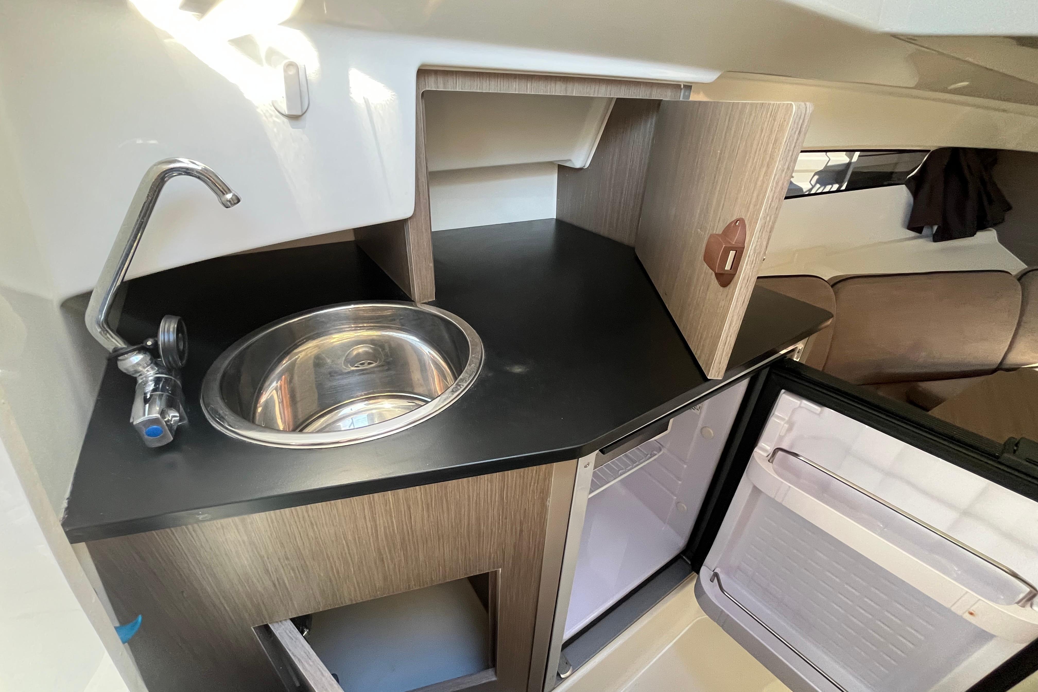 Beneteau Flyer 8 SUNdeck