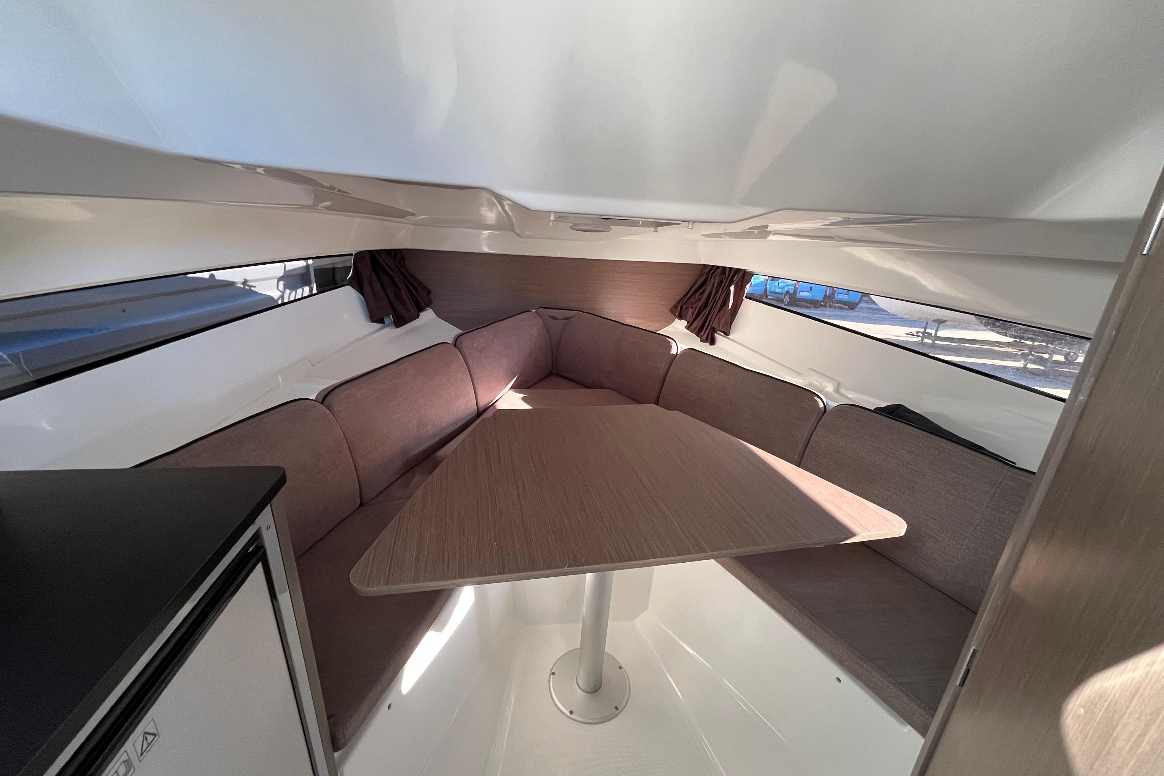 Beneteau Flyer 8 SUNdeck