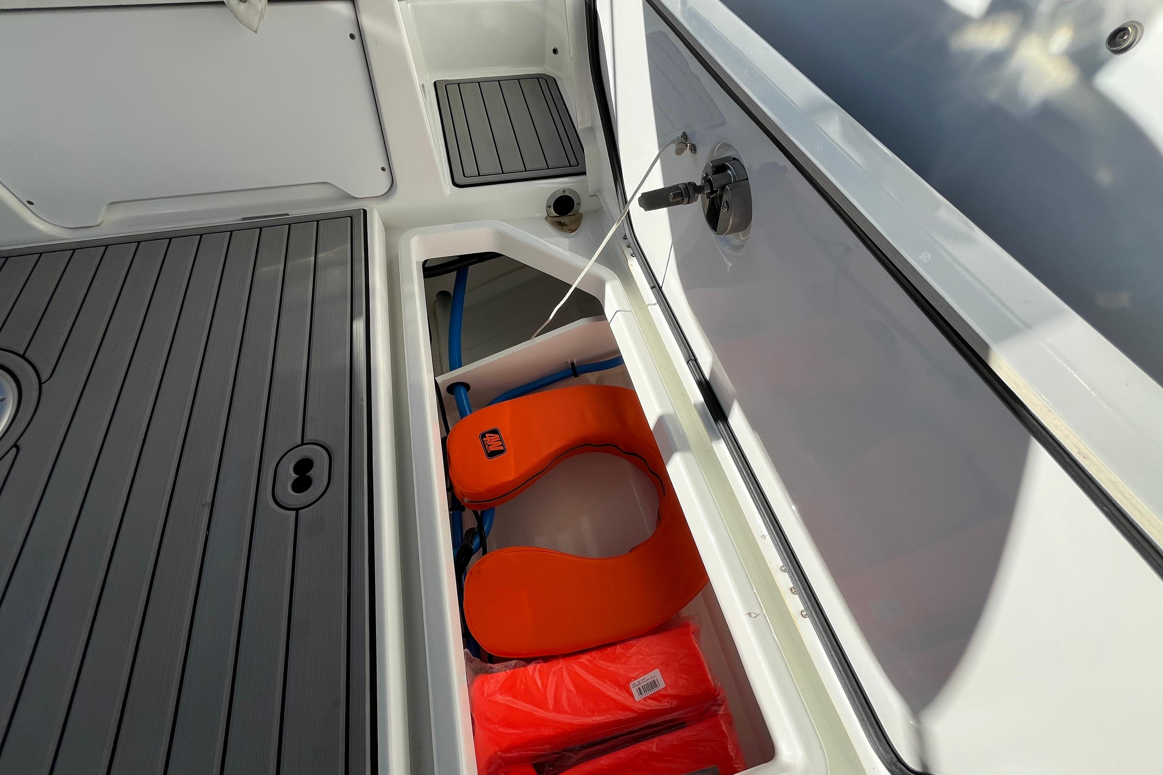Beneteau Flyer 8 SUNdeck