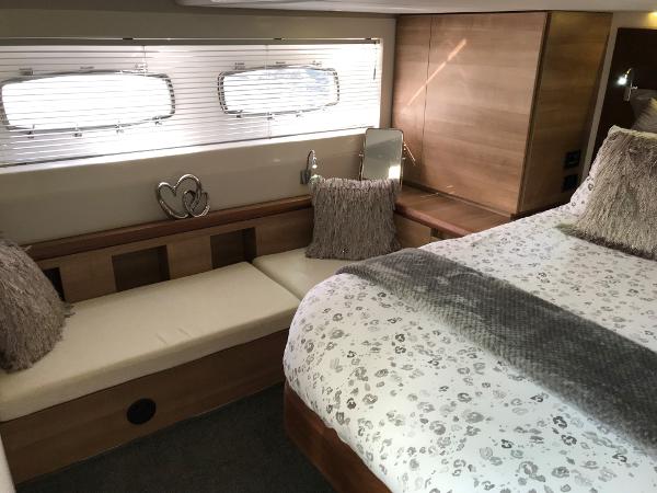 Sealine F46