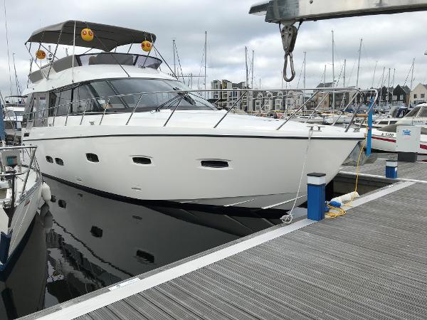 Sealine F46
